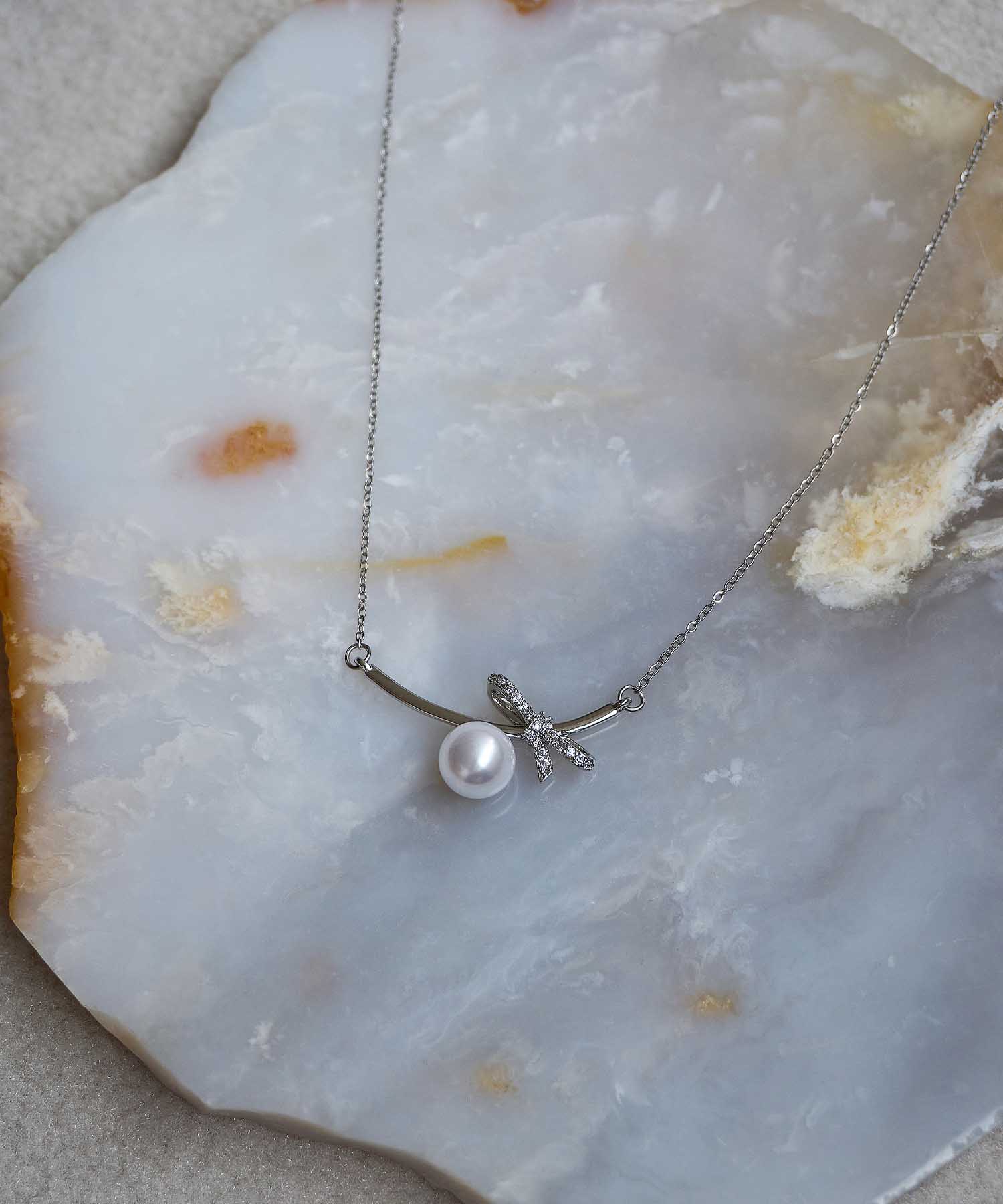 【当日発送】リボンビジューパヴェパールラインネックレス