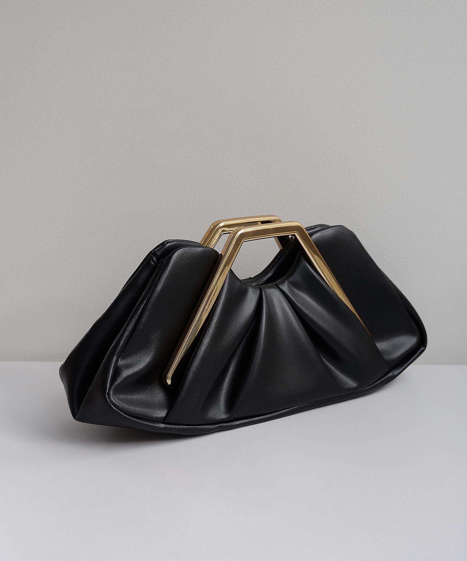 【当日発送】メタルハンドルギャザークラッチバッグ