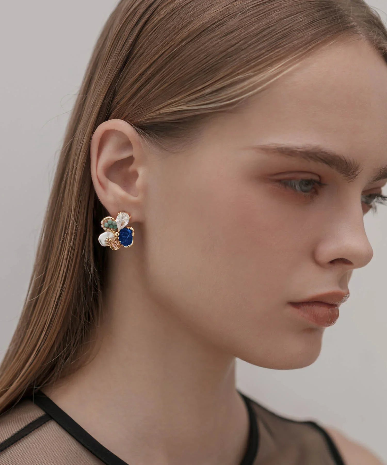 【当日発送】フラワービジューミックスパーツピアス