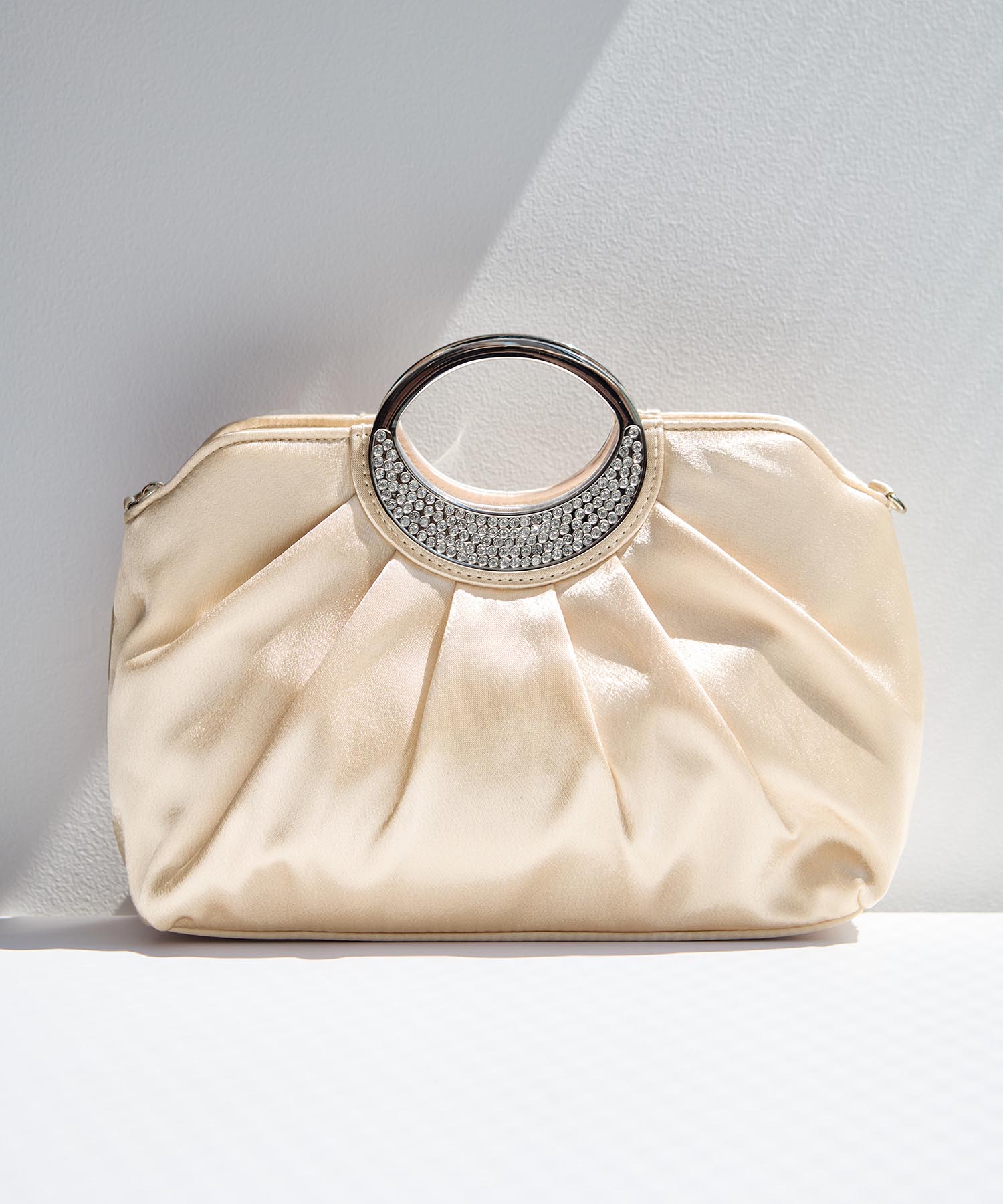 【一部当日発送】サテンプリーツリングハンドル2WAYクラッチバッグ