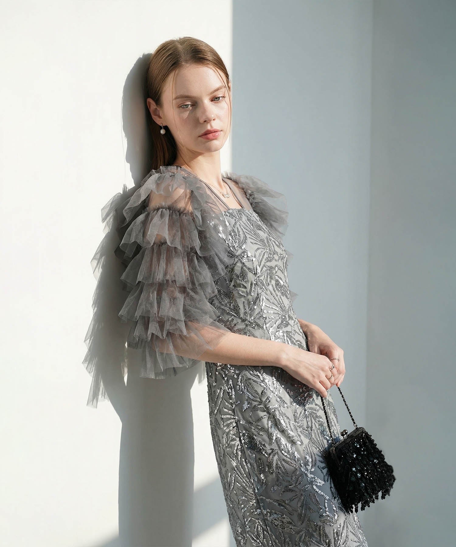 【当日発送】チュールフリルスリーブスパンコールIラインワンピースドレス