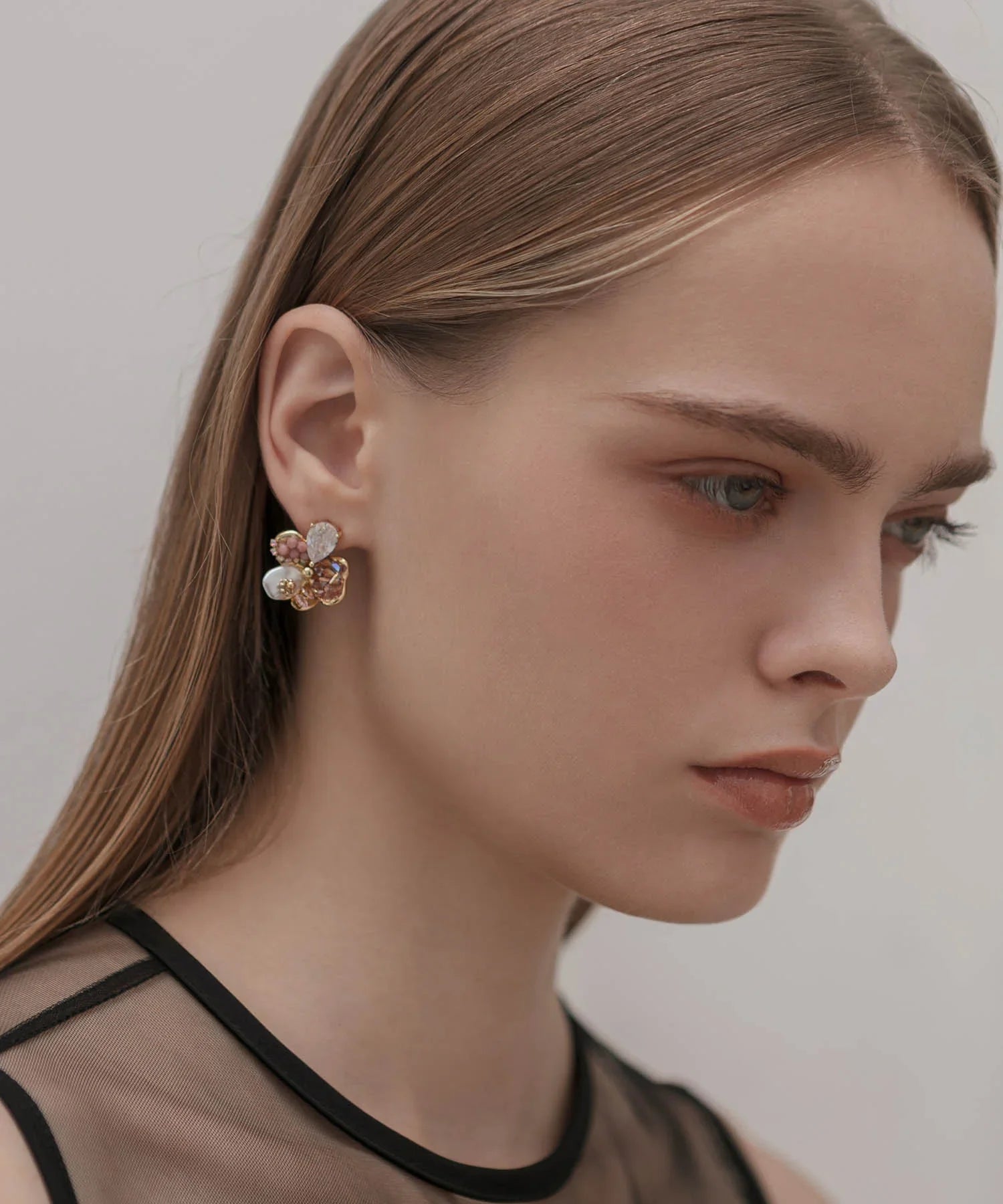 【当日発送】フラワービジューミックスパーツピアス