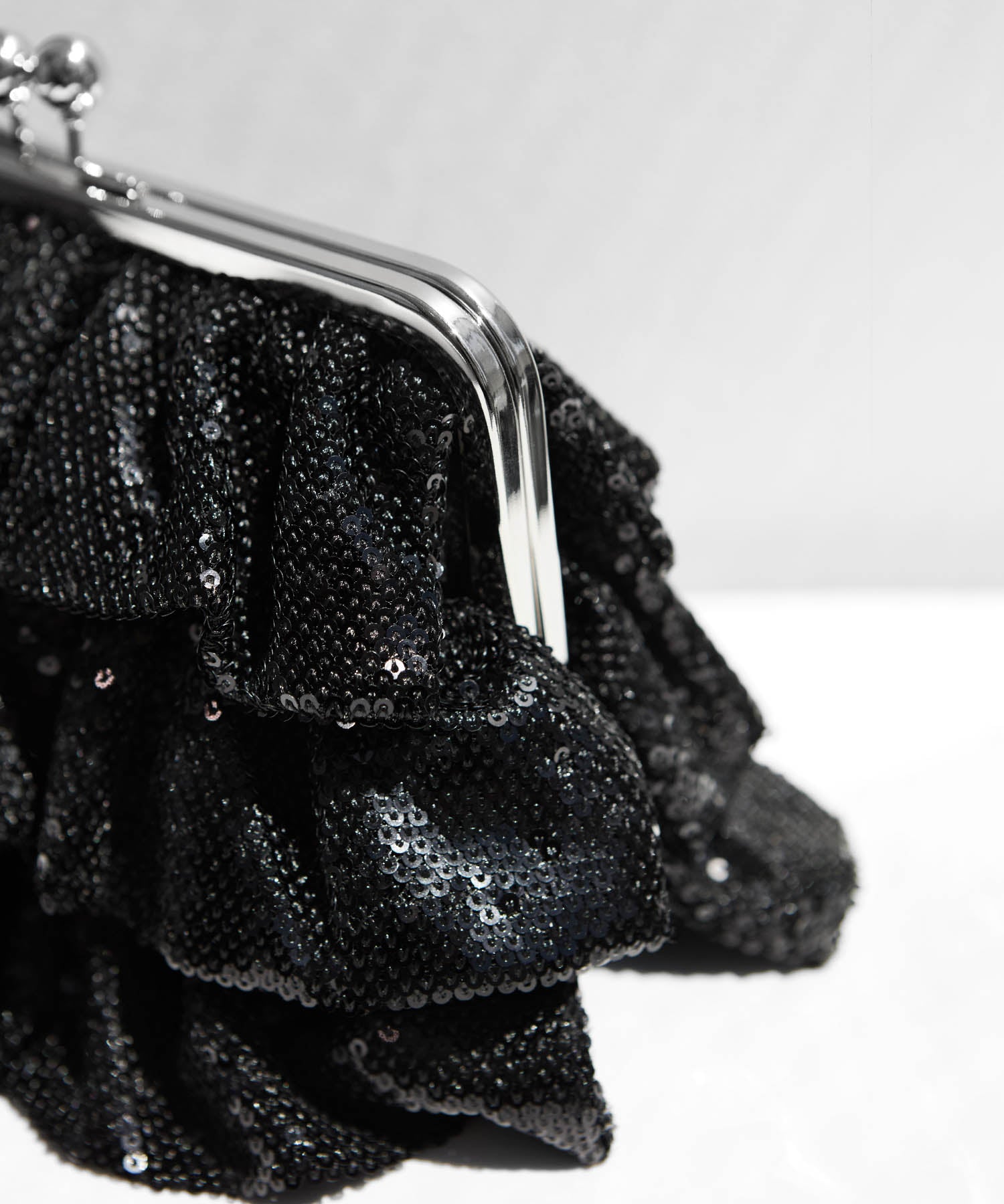 【当日発送】スパンコールフリルデザイン2WAYバッグ