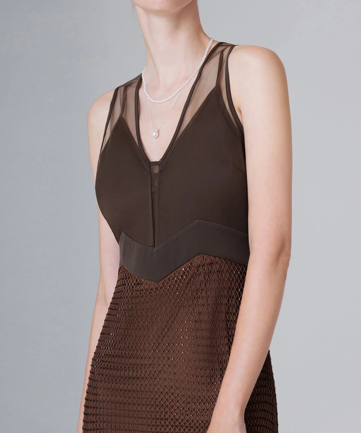 【LEJA LUXE】VネックメッシュストーンIラインドレス