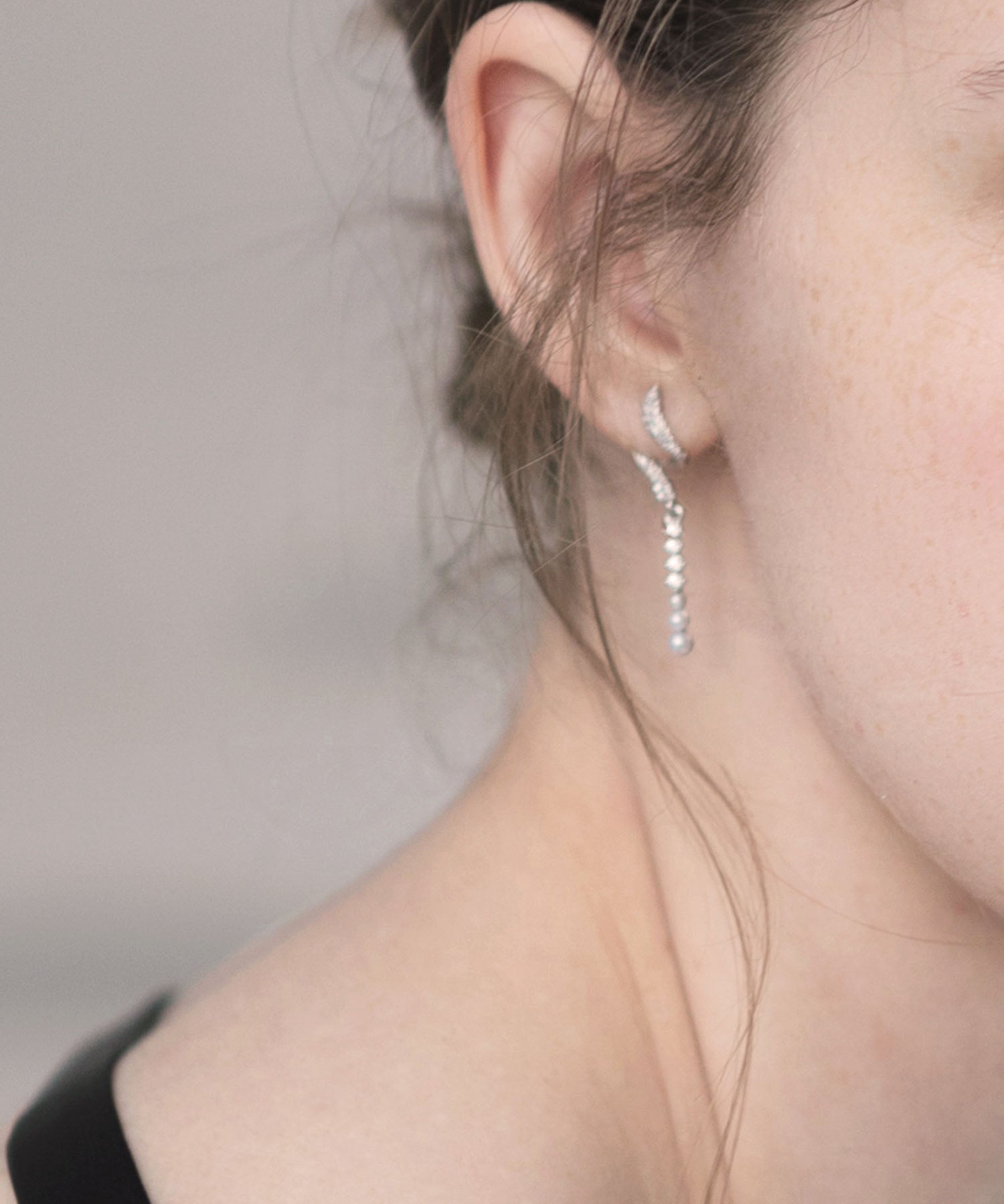 【当日発送】ビジューパールツイストピアス