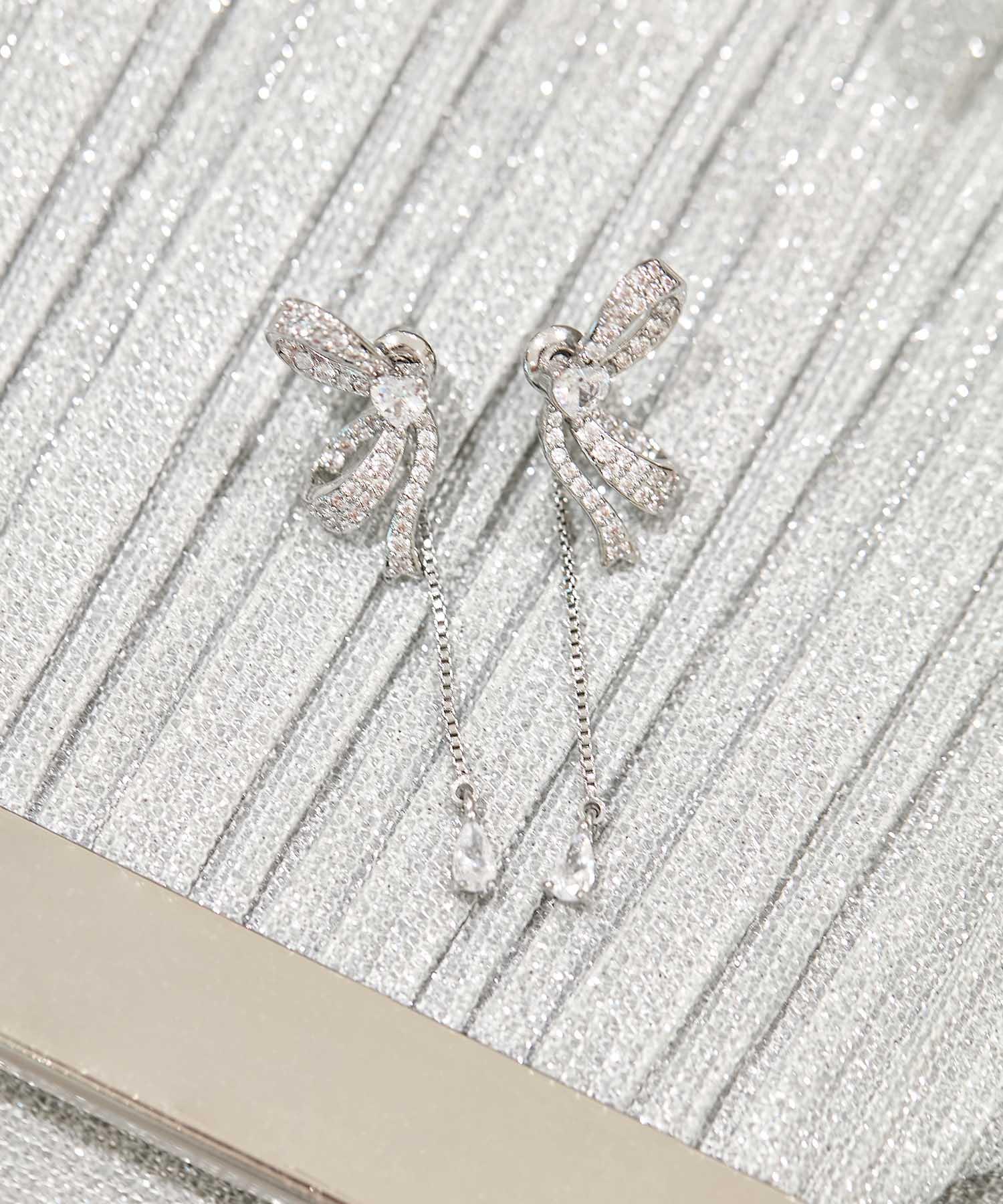 【当日発送】シルバービジューリボンピアス