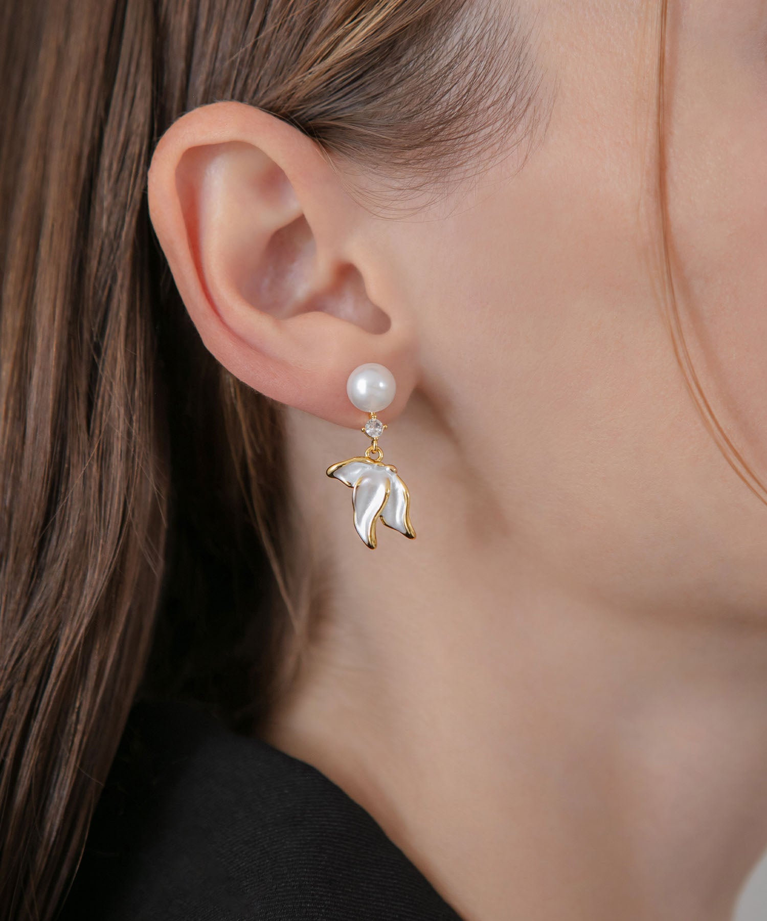 【当日発送】フラワードロップパールピアス