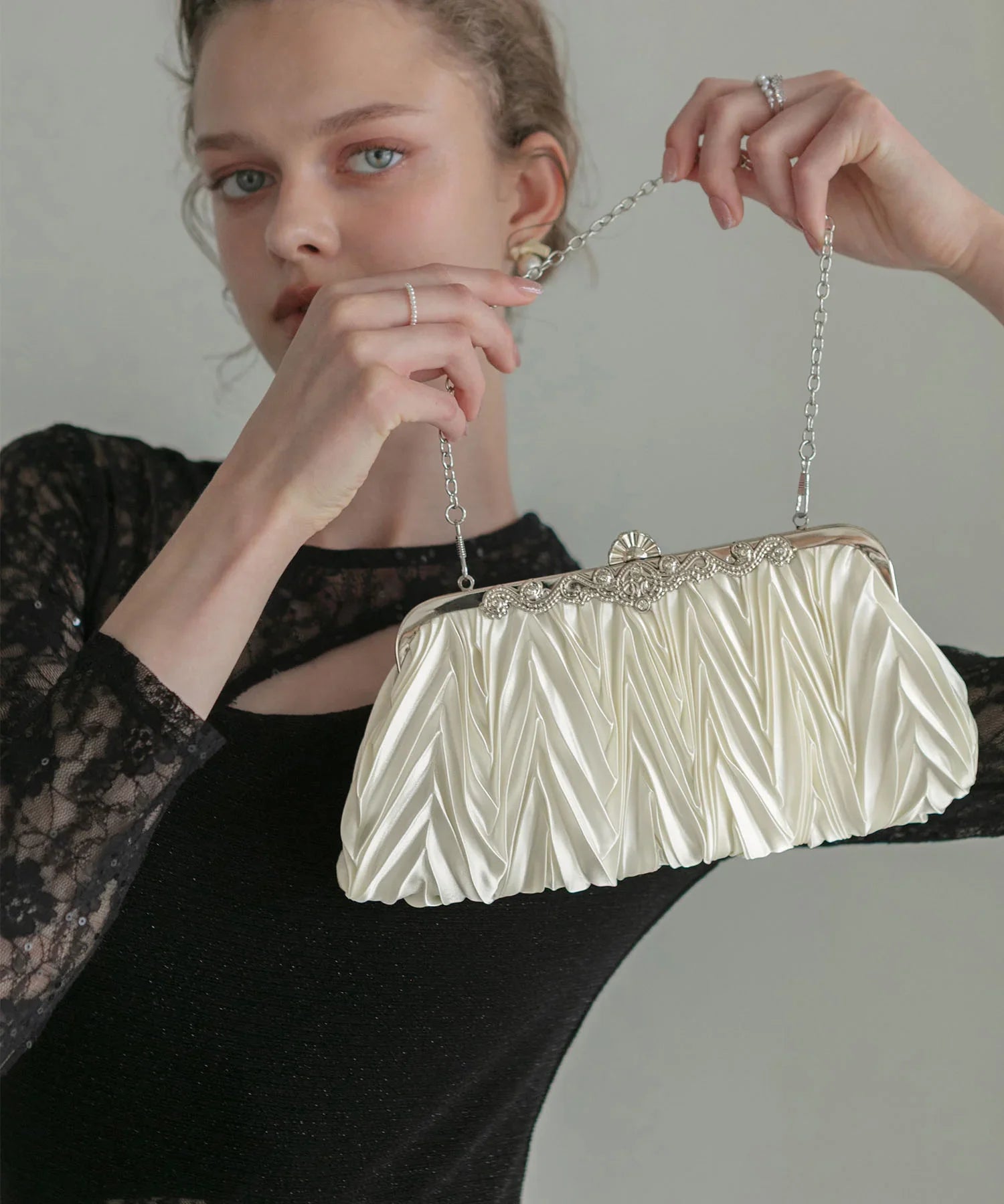 【当日発送】4WAYプリーツパールハンドバッグ