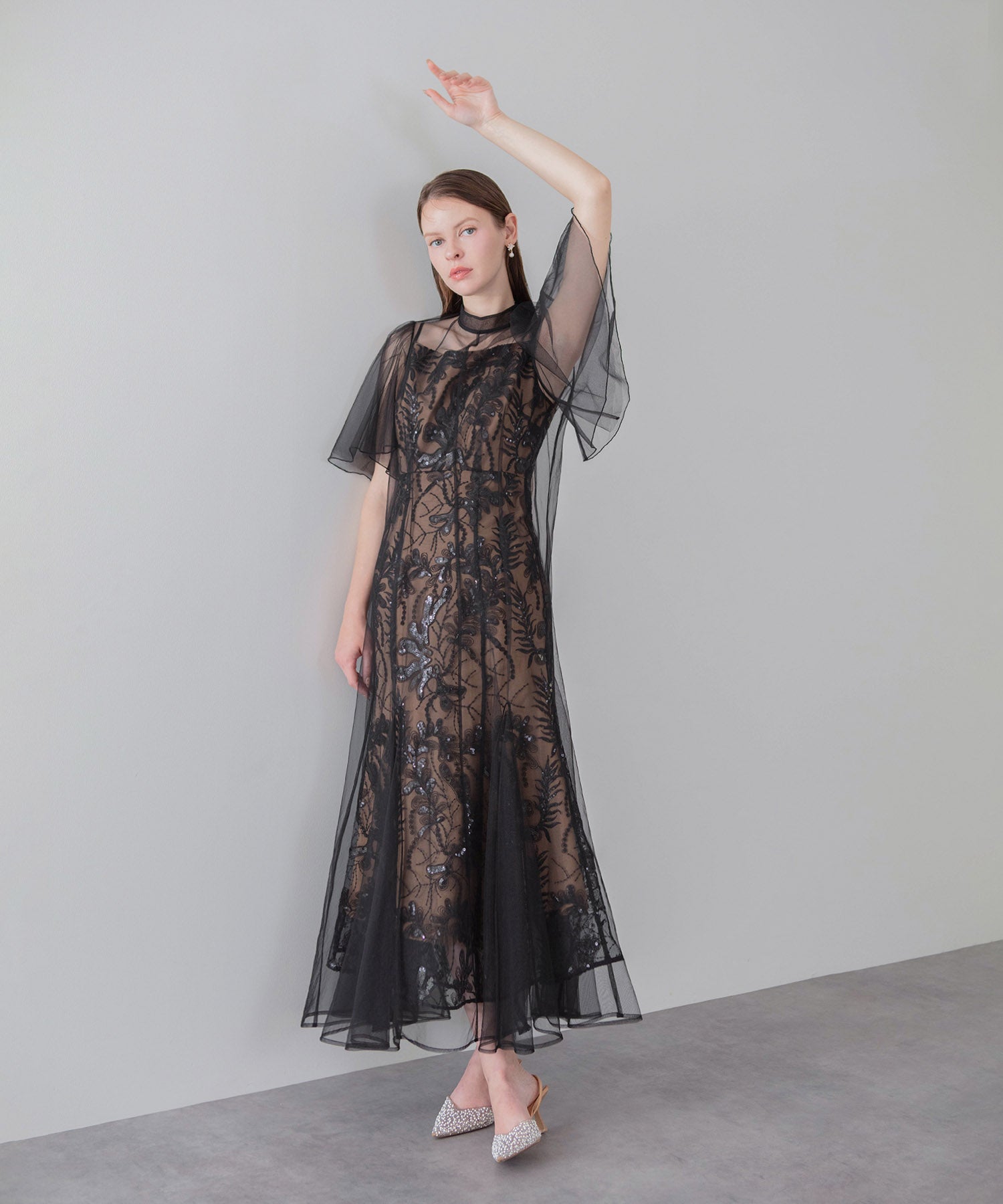 【COMING SOON】バックリボンスパンコールシアーワンピースセットドレス