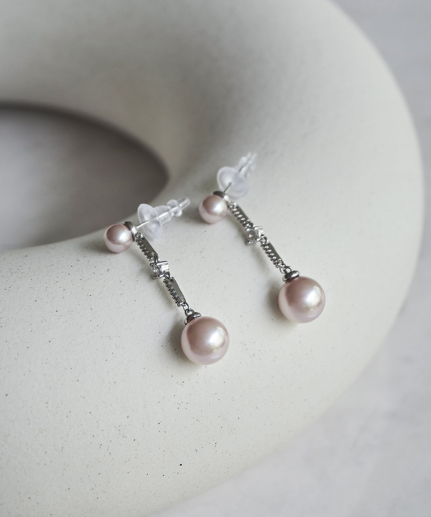 【当日発送】センタービジューストーンバーパールドロップピアス