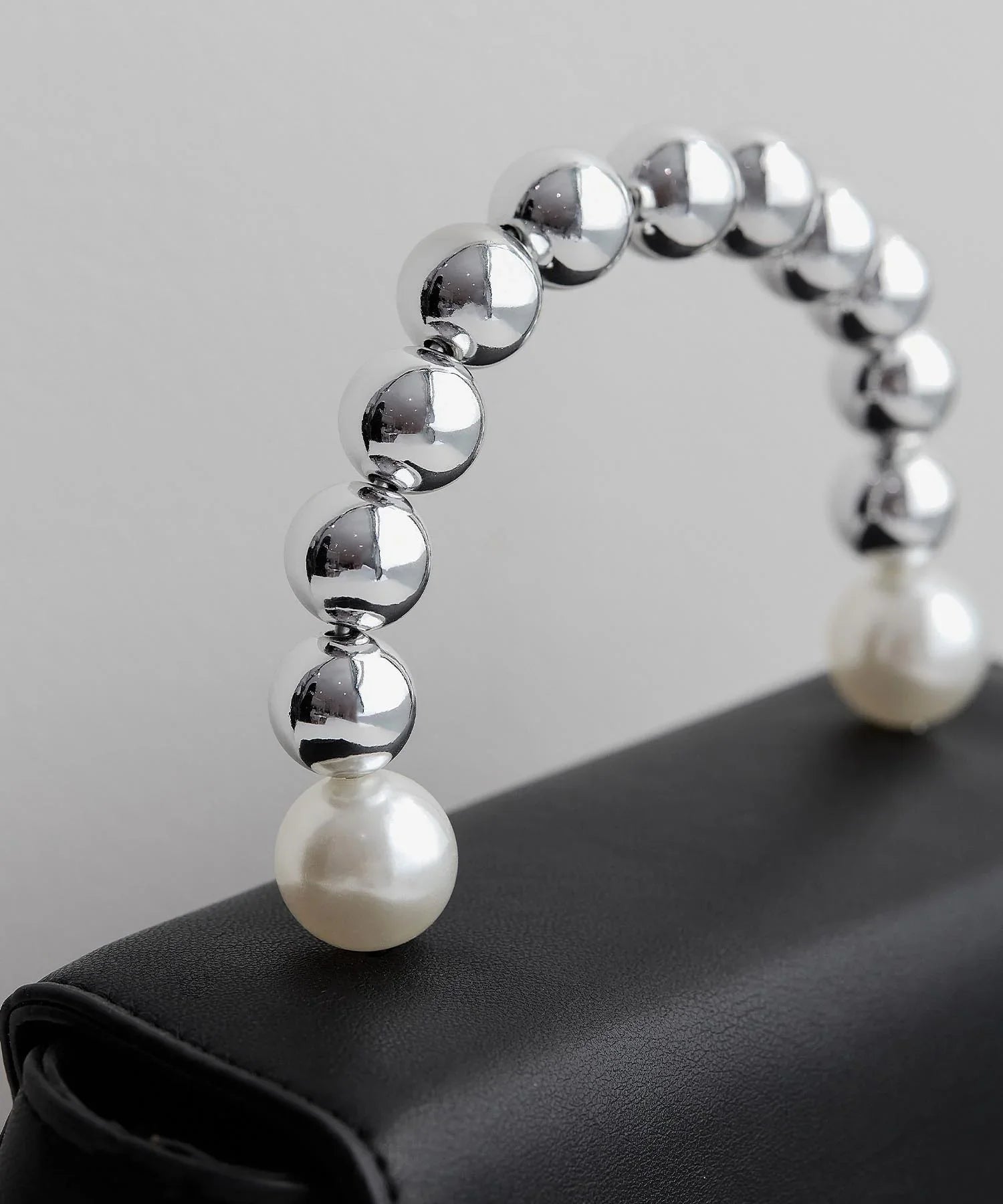 【当日発送】メタリックパールハンド2WAYバッグ