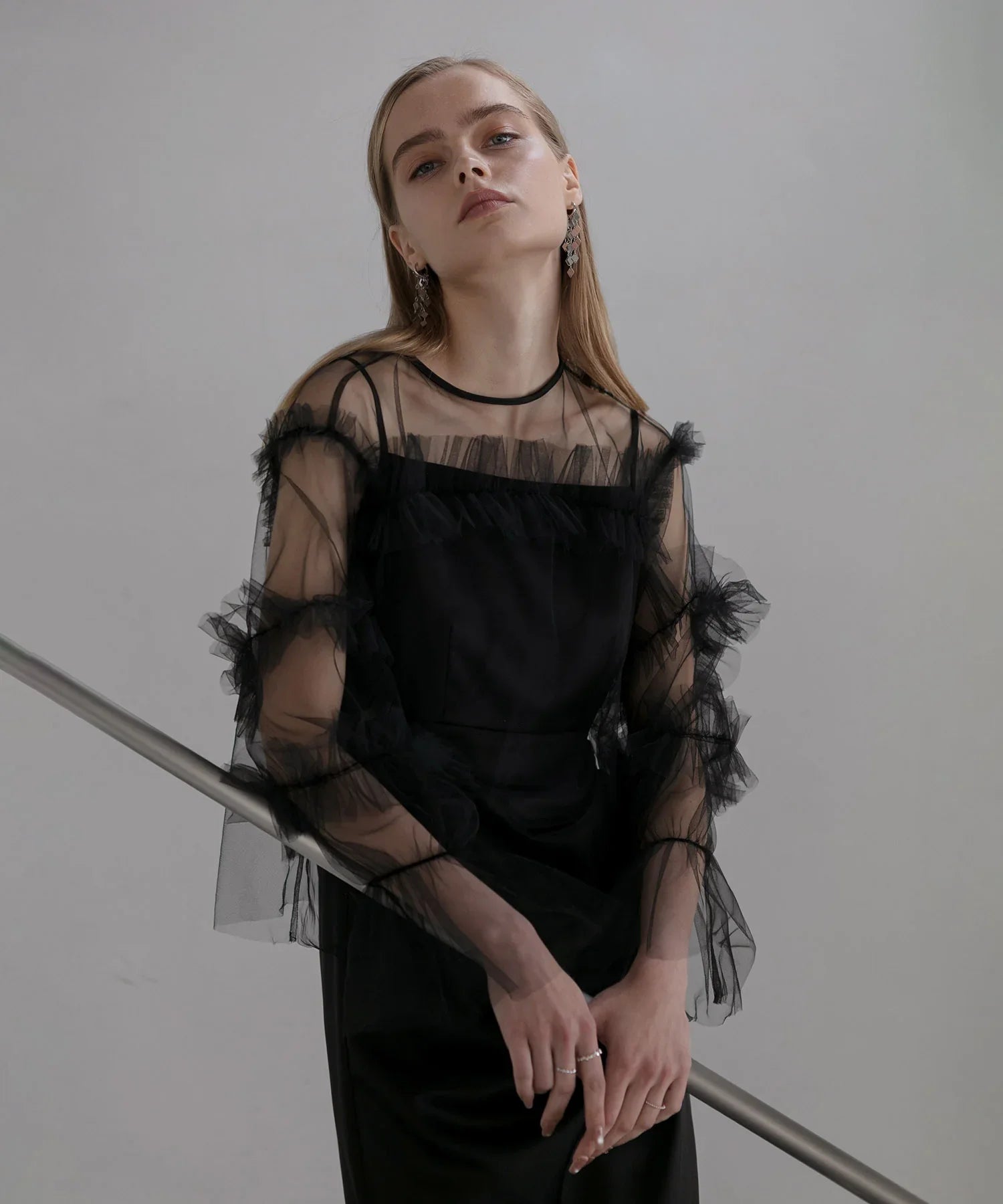 【当日発送】チュールフリルトップス