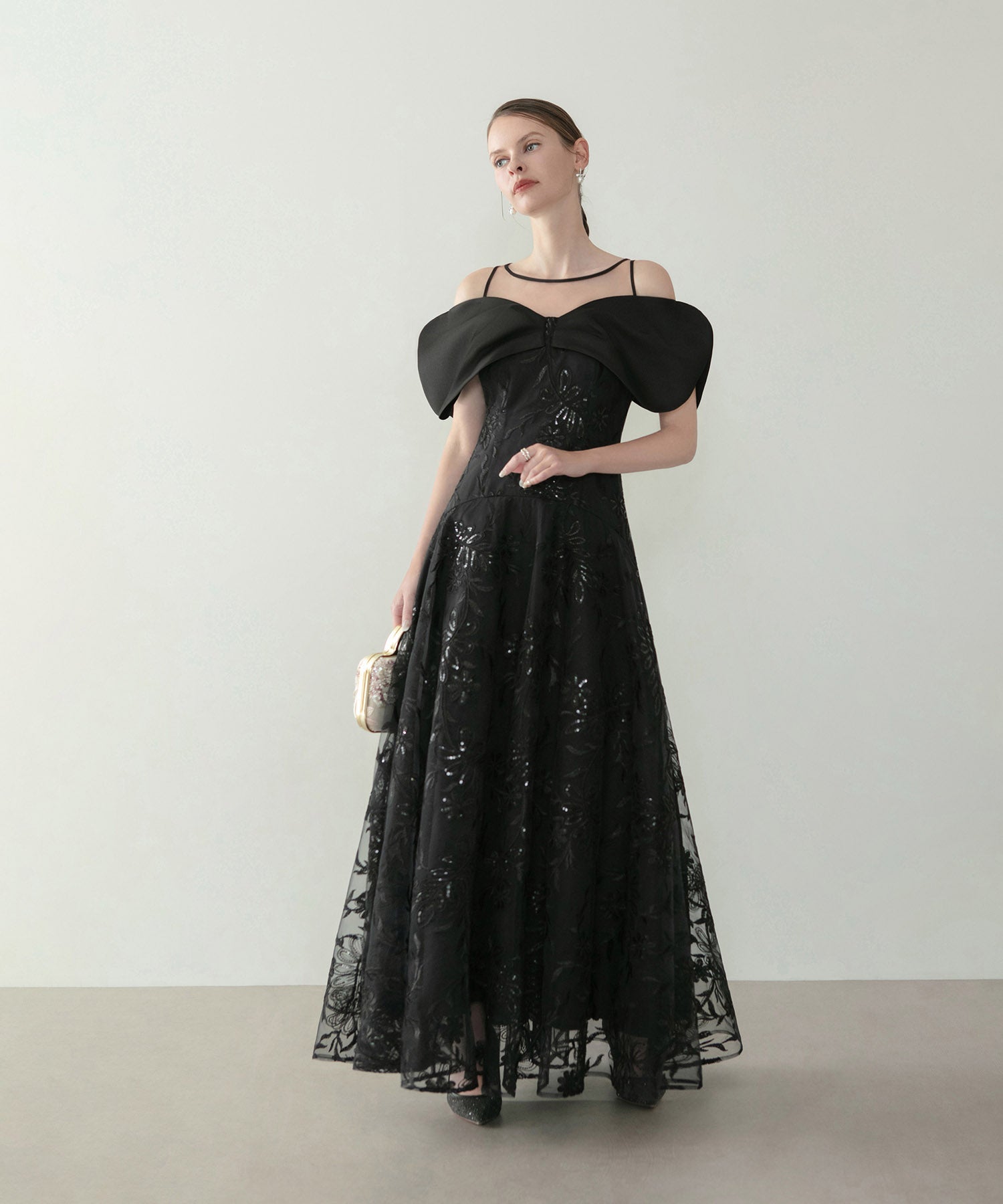 【LEJA LUXE】ビッグリボンモチーフオフショルダースパンコールドレス