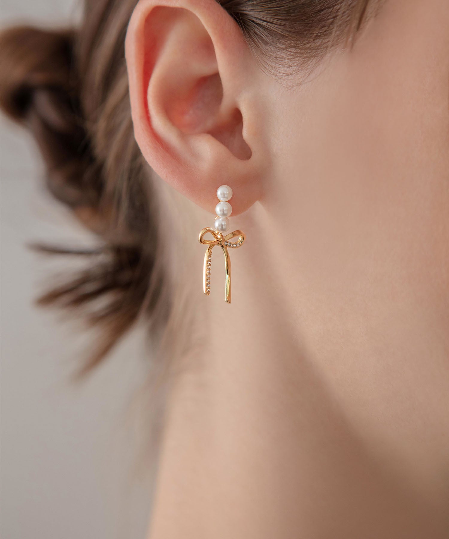 【当日発送】ドロップパールリボンピアス