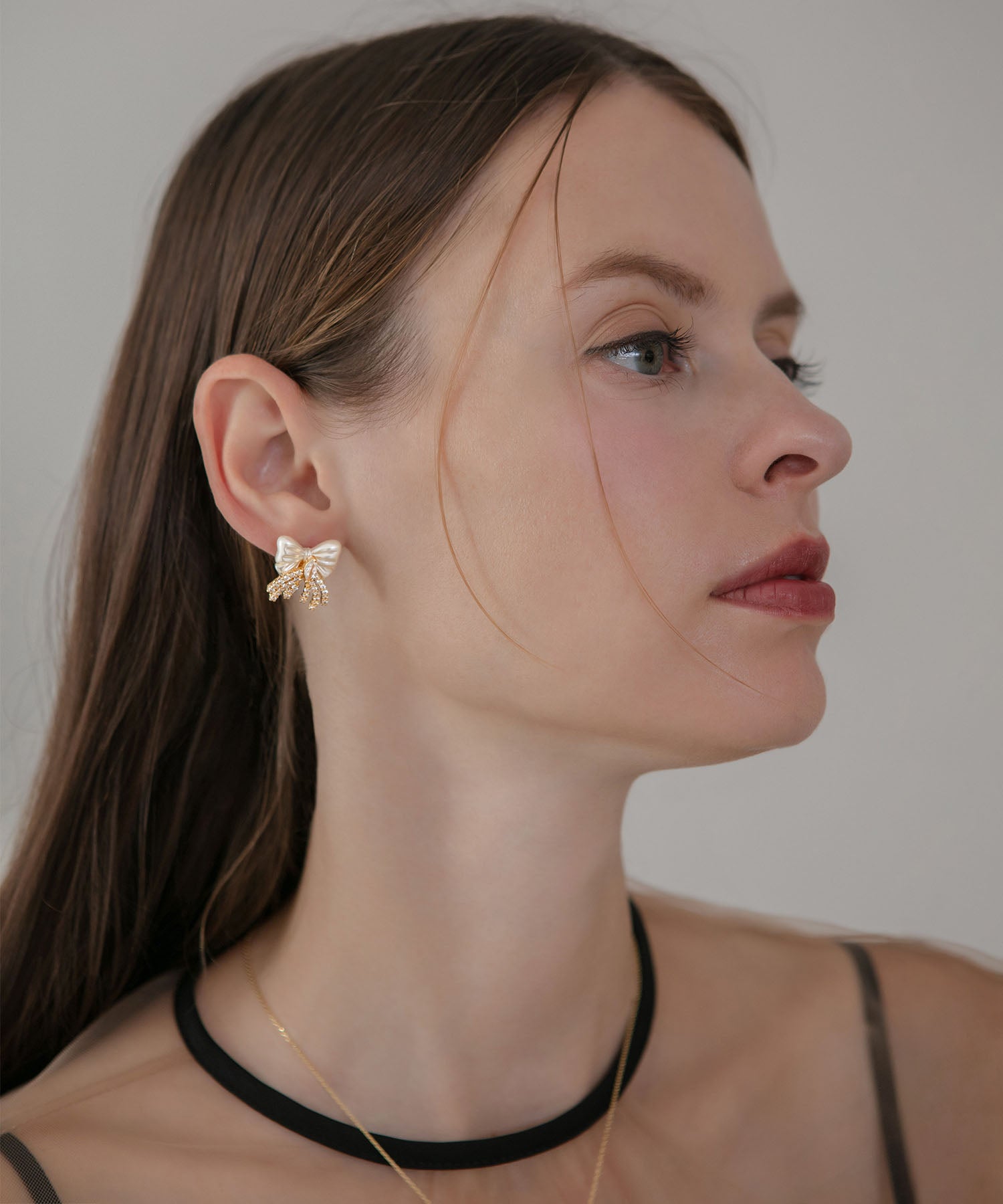 【当日発送】パールリボンモチーフストーンフリンジピアス