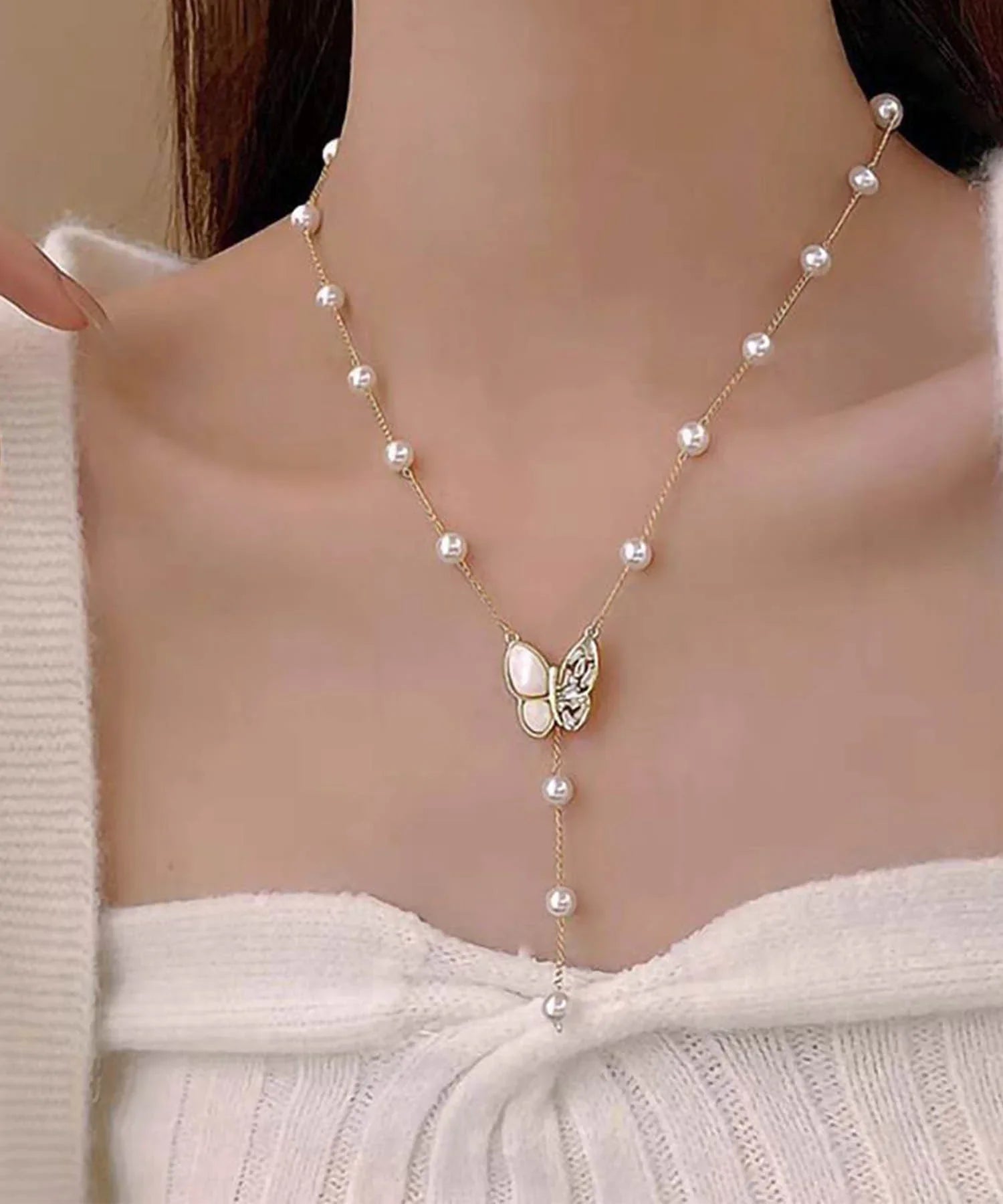 【当日発送】バタフライモチーフパールロングネックレス