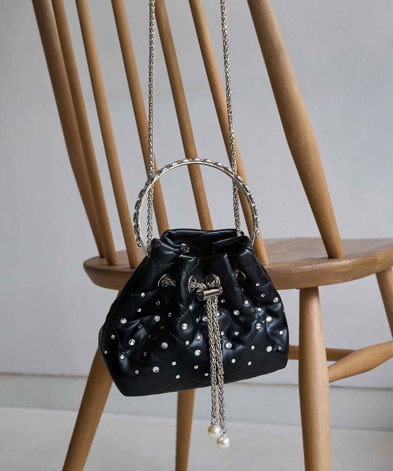 【COMING SOON】ビジューストーンキルティングバケット2WAYハンドバッグ