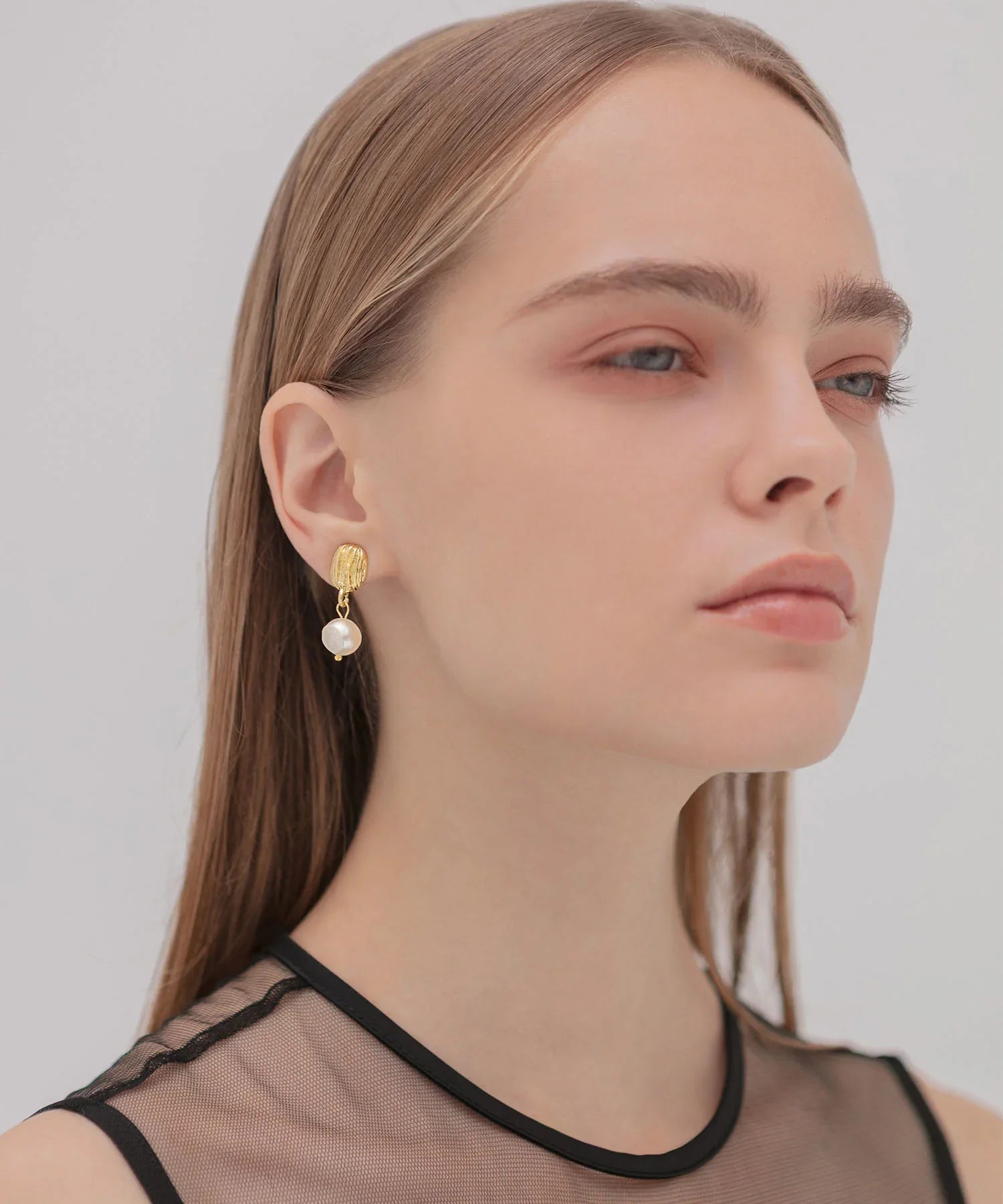 【当日発送】ゴールドプレートパールピアス