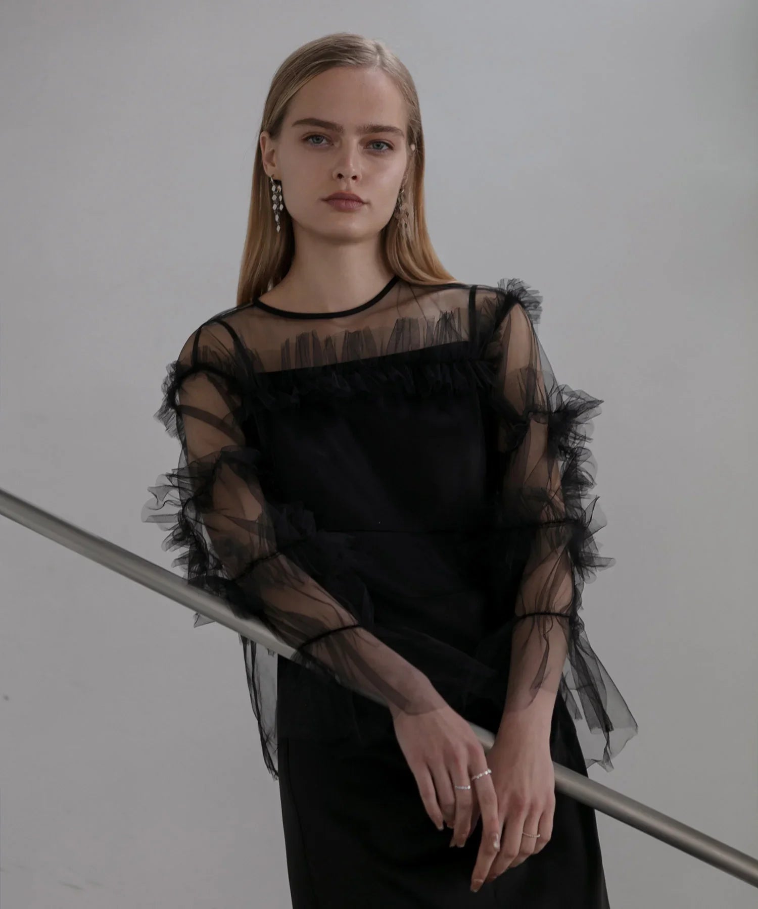 【当日発送】チュールフリルトップス