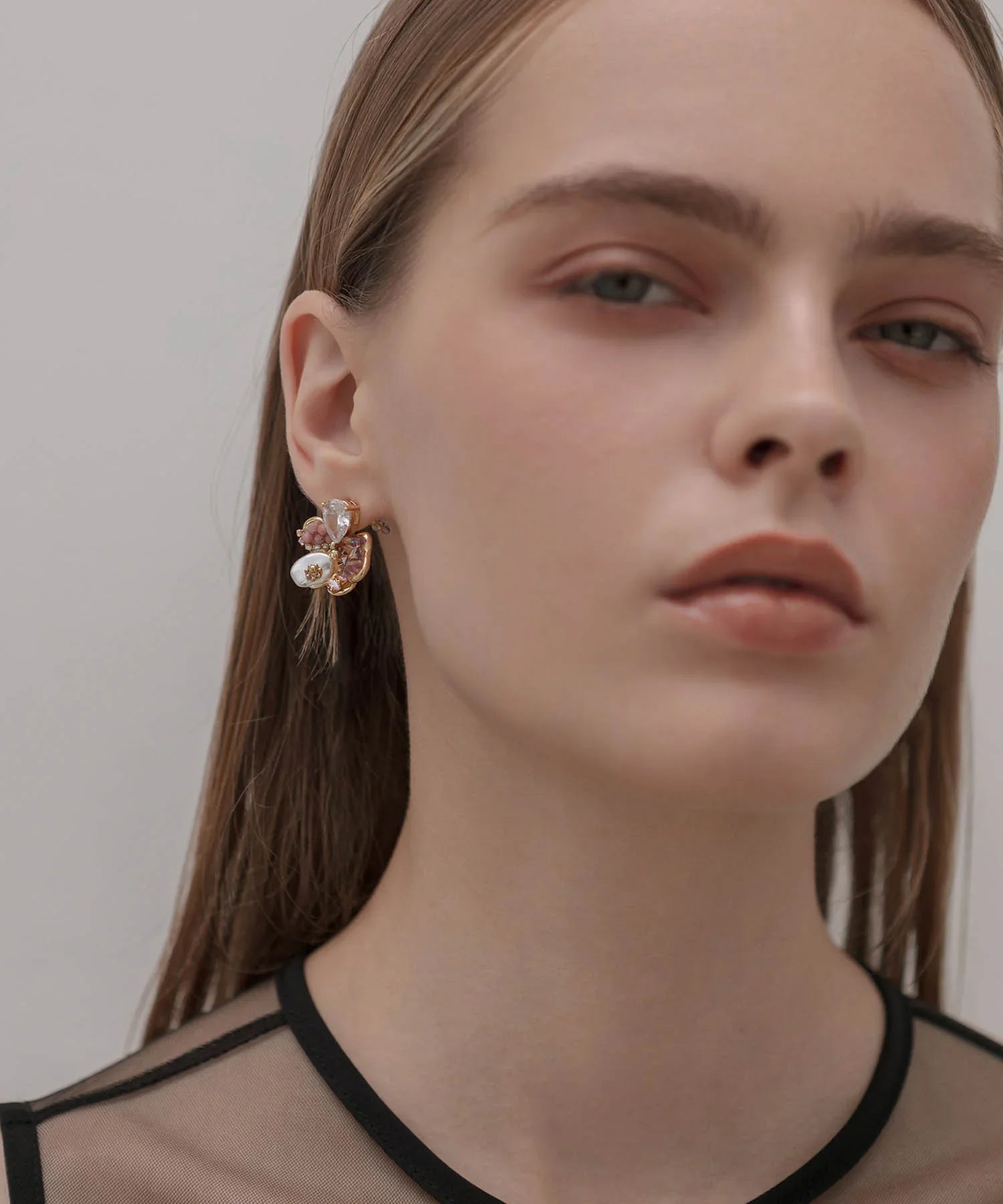 【当日発送】フラワービジューミックスパーツピアス