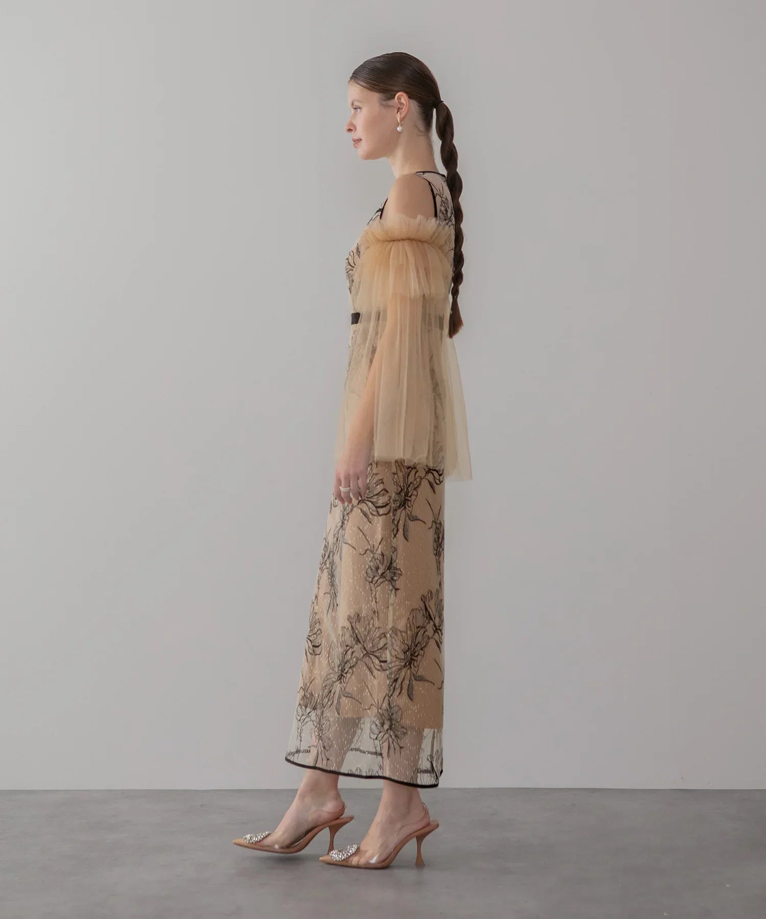 【当日発送】フラワーチュールフリルスリーブIラインワンピースドレス