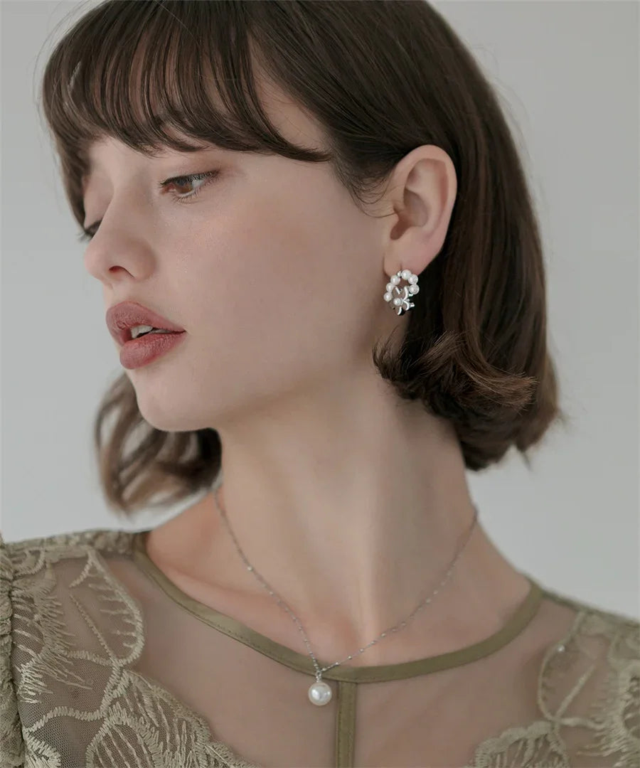 【当日発送】ラウンドパールフラワーピアス