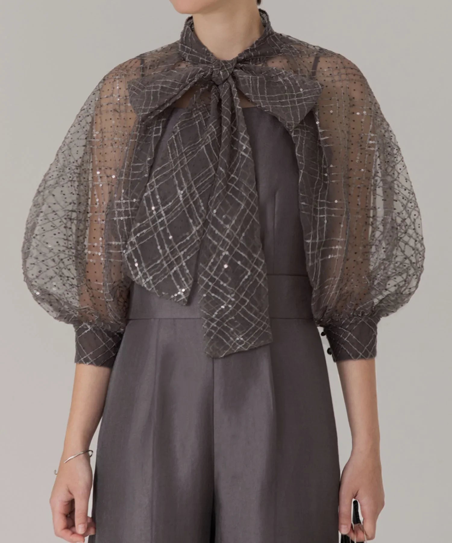 【當天出貨】圓點亮片緞帶波羅呢連身裙