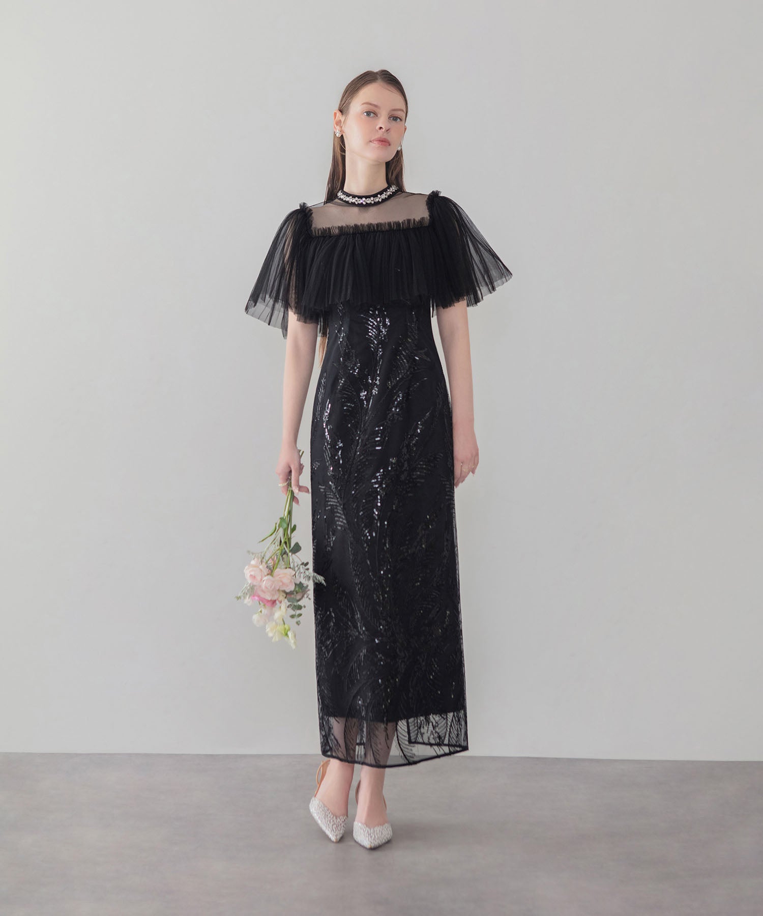 【COMING SOON】ビジューネックチュールスパンコールリーフIラインワンピースドレス