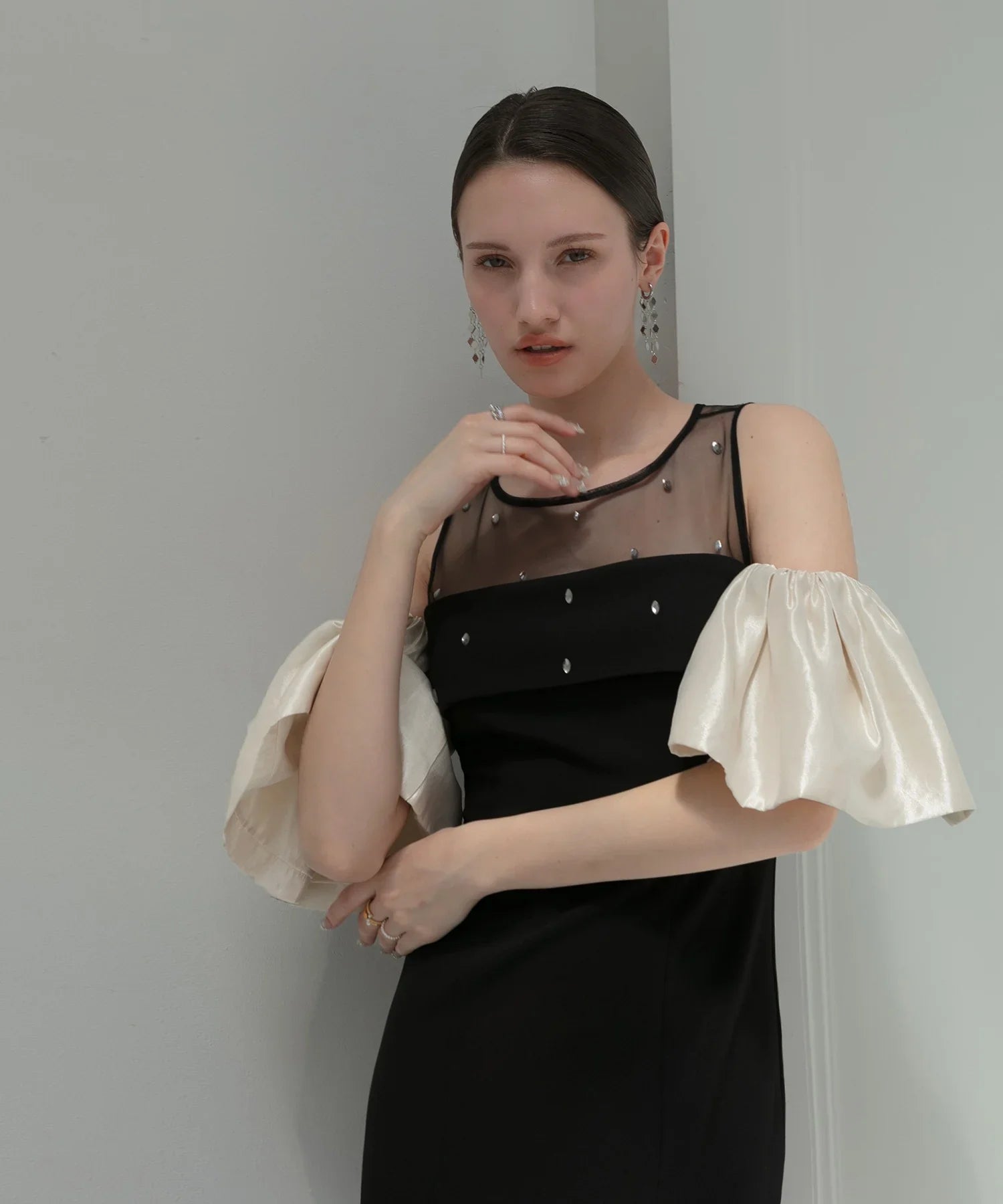 【LEJA LUXE】2WAY front sheer bejeweled I-line dress