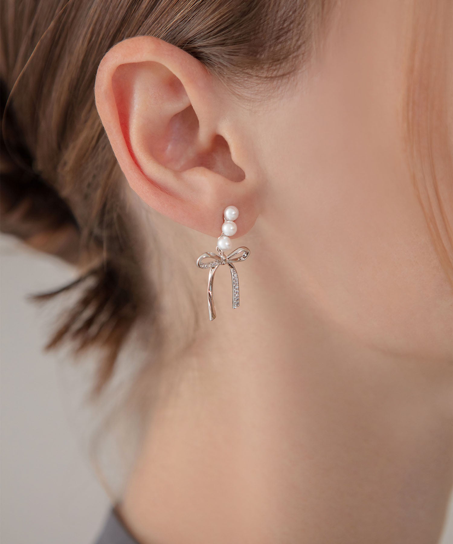 【当日発送】ドロップパールリボンピアス