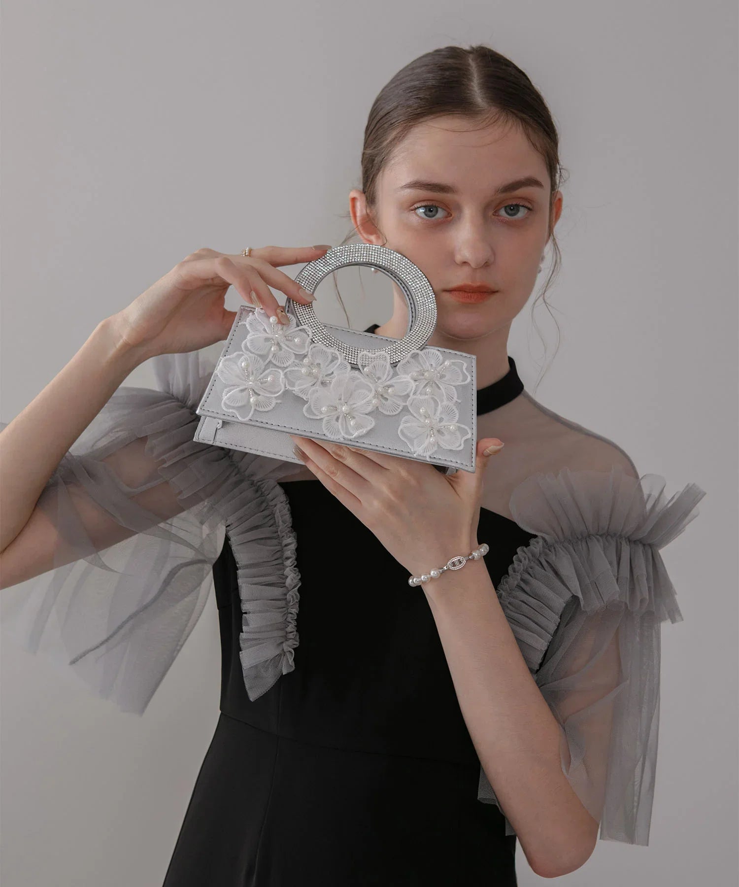 【一部当日発送】フラワービジューラウンドハンドル2wayバッグ