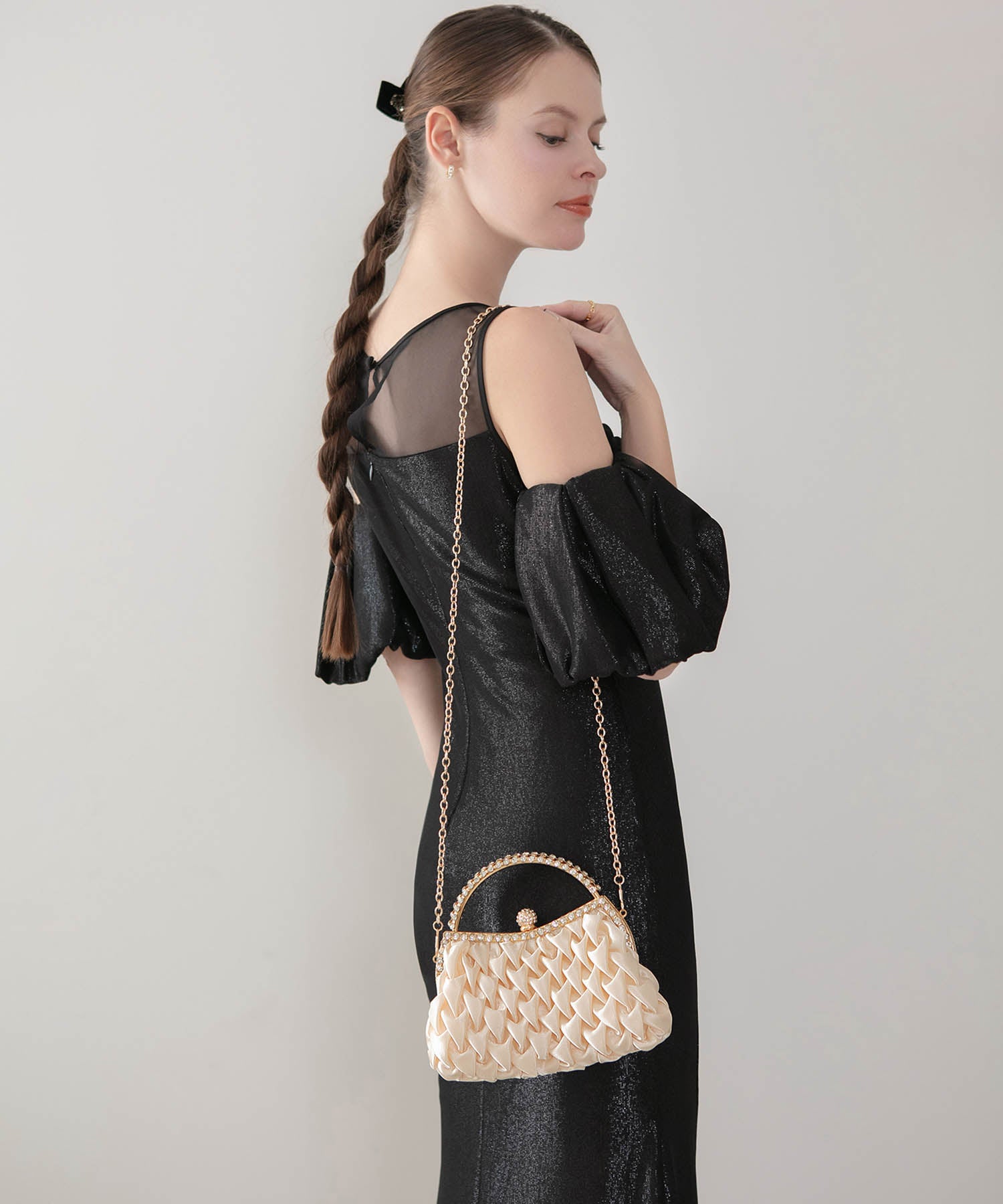 【一部当日発送】ビジューハンドルスモッキングサテン2WAYバッグ