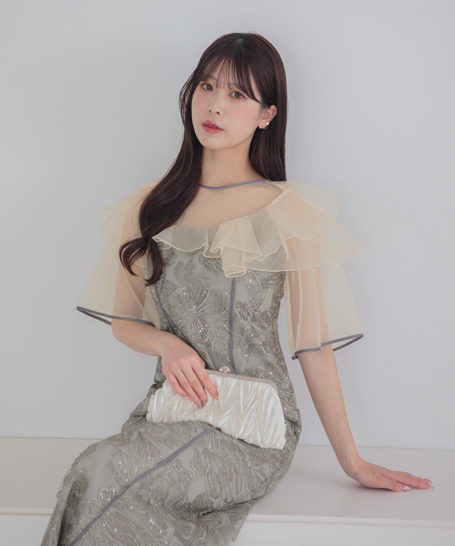 【COMING SOON】ラッフルシアーパイピングIラインワンピースドレス