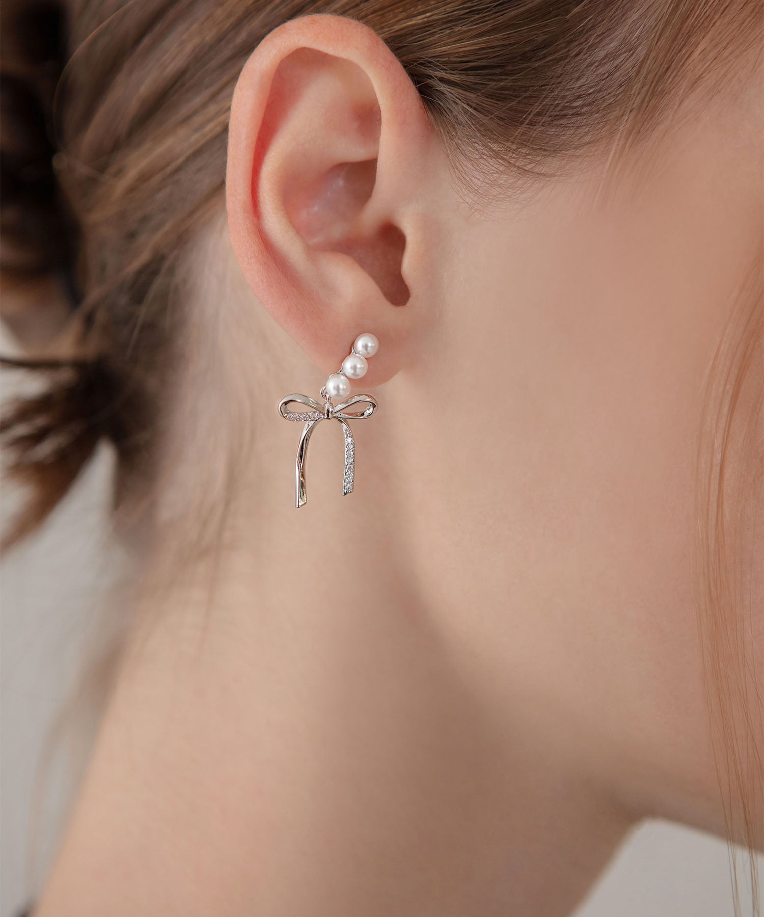 【当日発送】ドロップパールリボンピアス