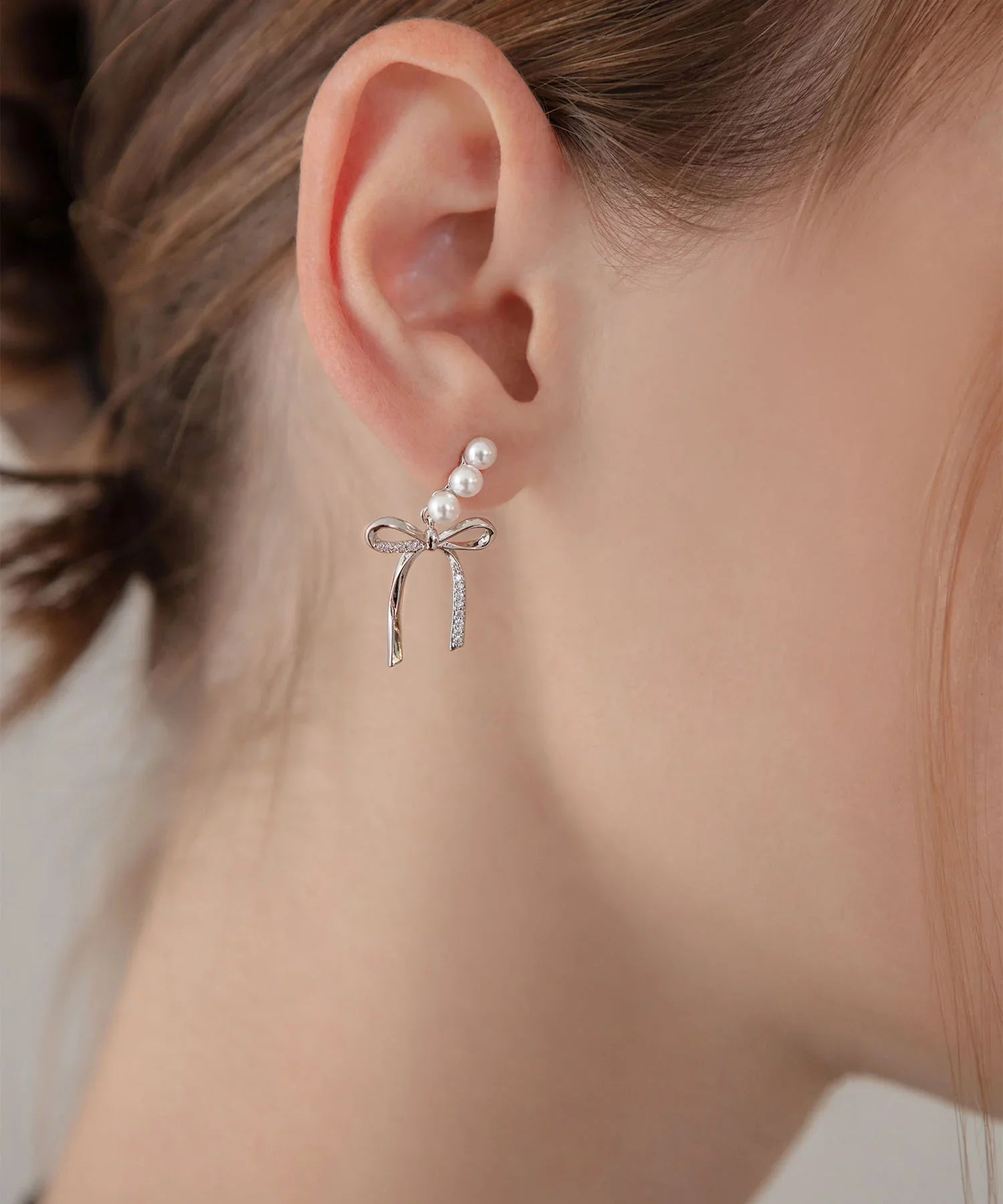 【当日発送】ドロップパールリボンピアス