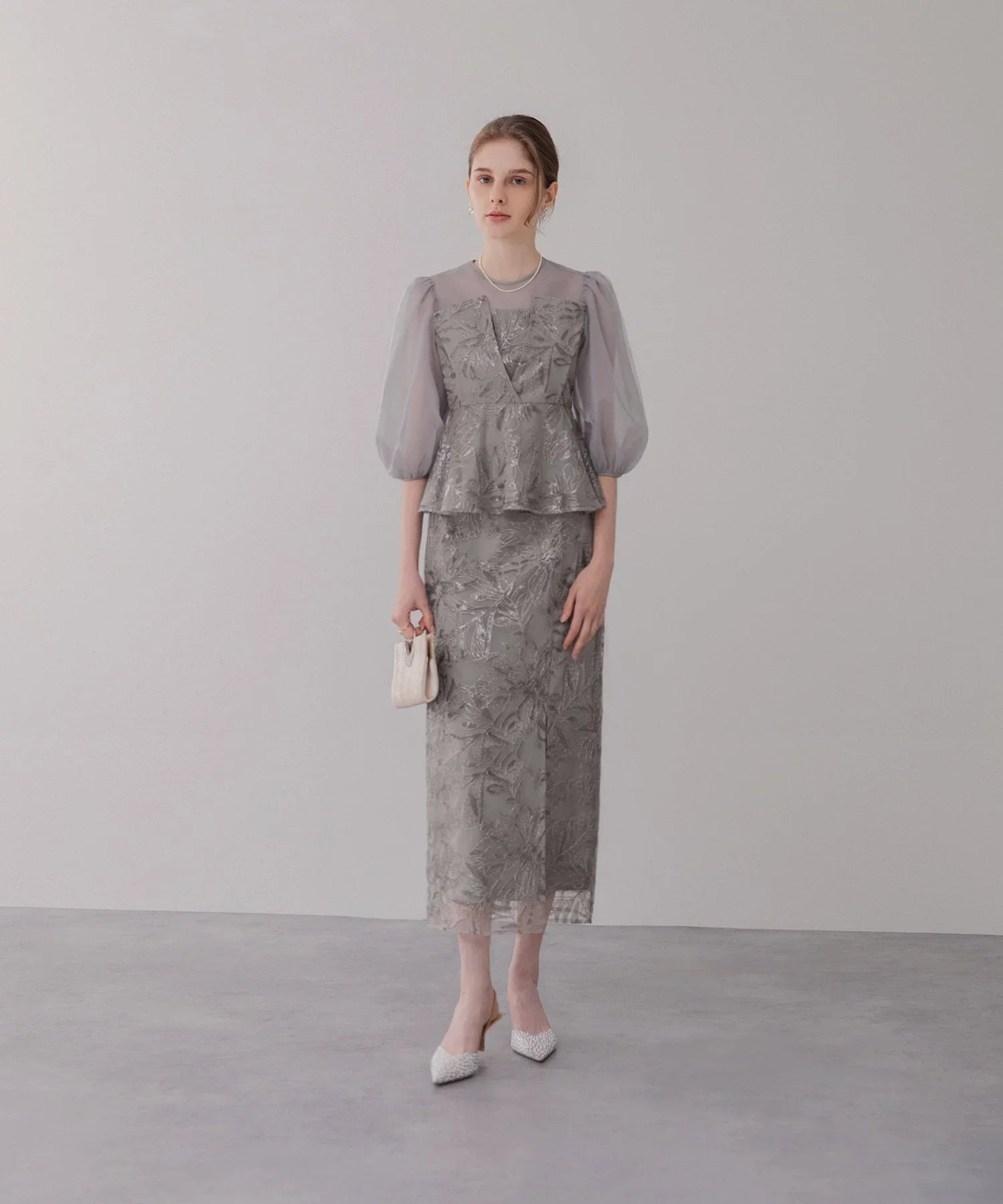 【当日発送】シアーパフスリーブペプラムスパンコール花柄セットアップドレス