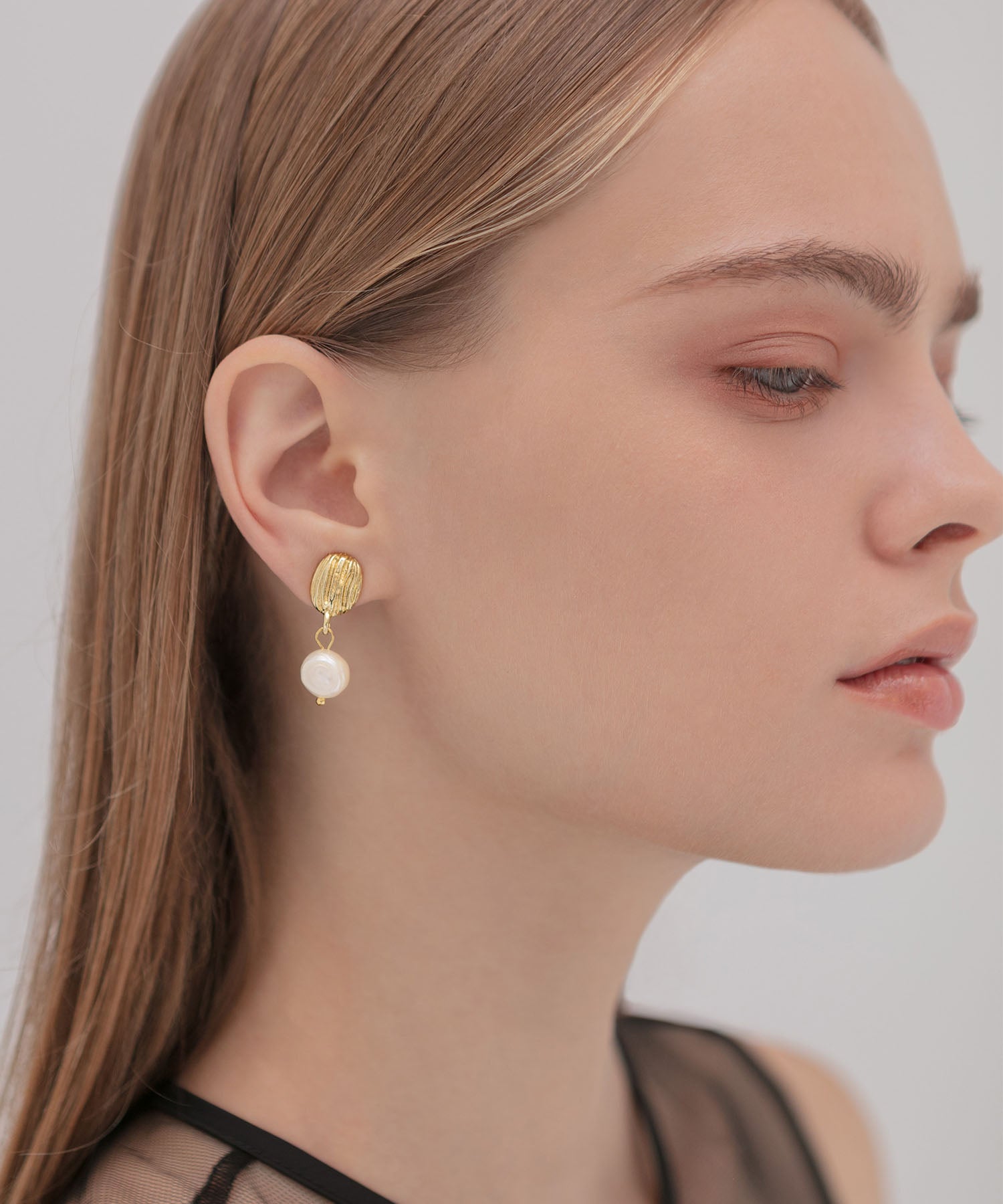 【当日発送】ゴールドプレートパールピアス