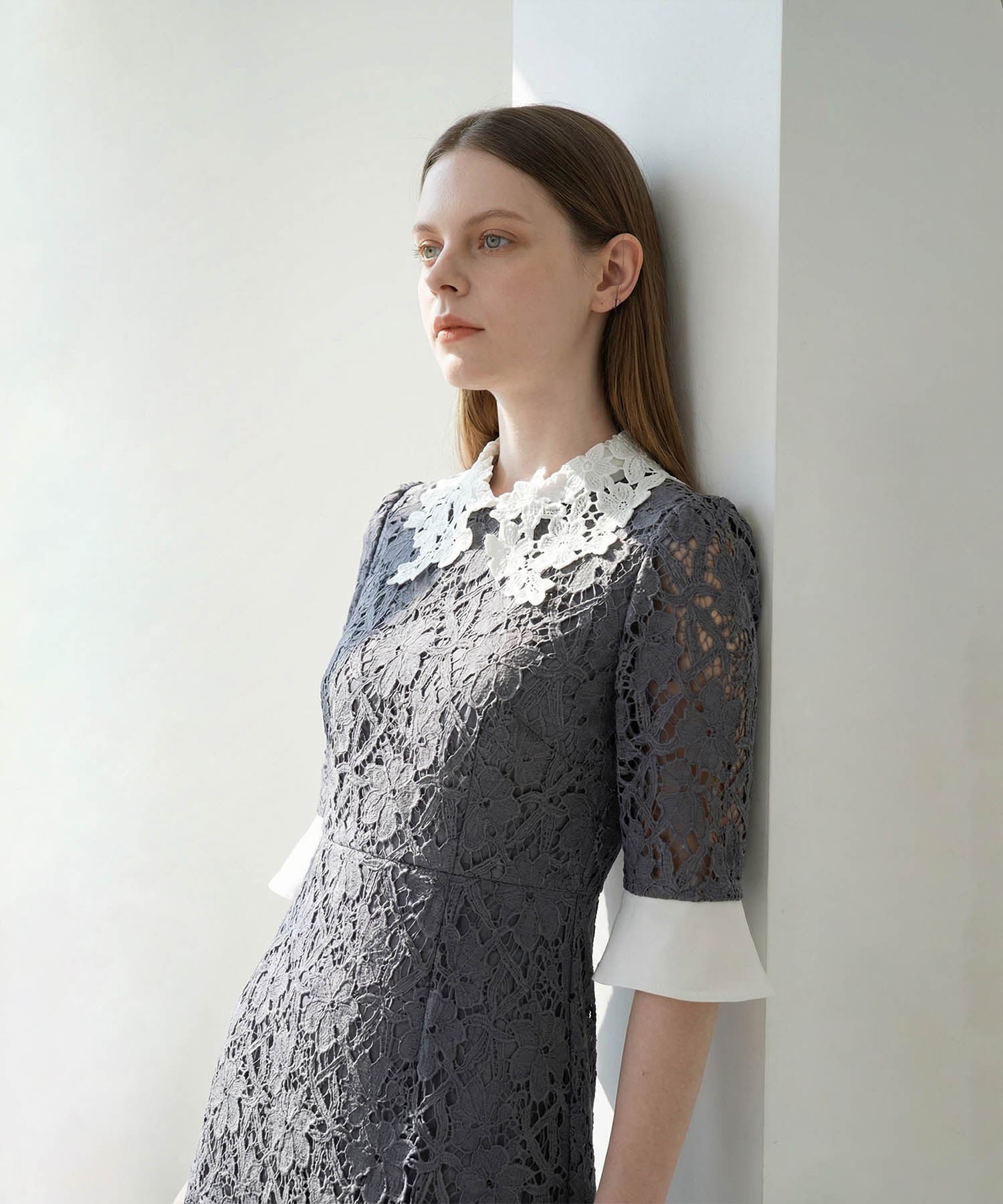 【當天出貨】碎花蕾絲彩色亮片A字洋裝