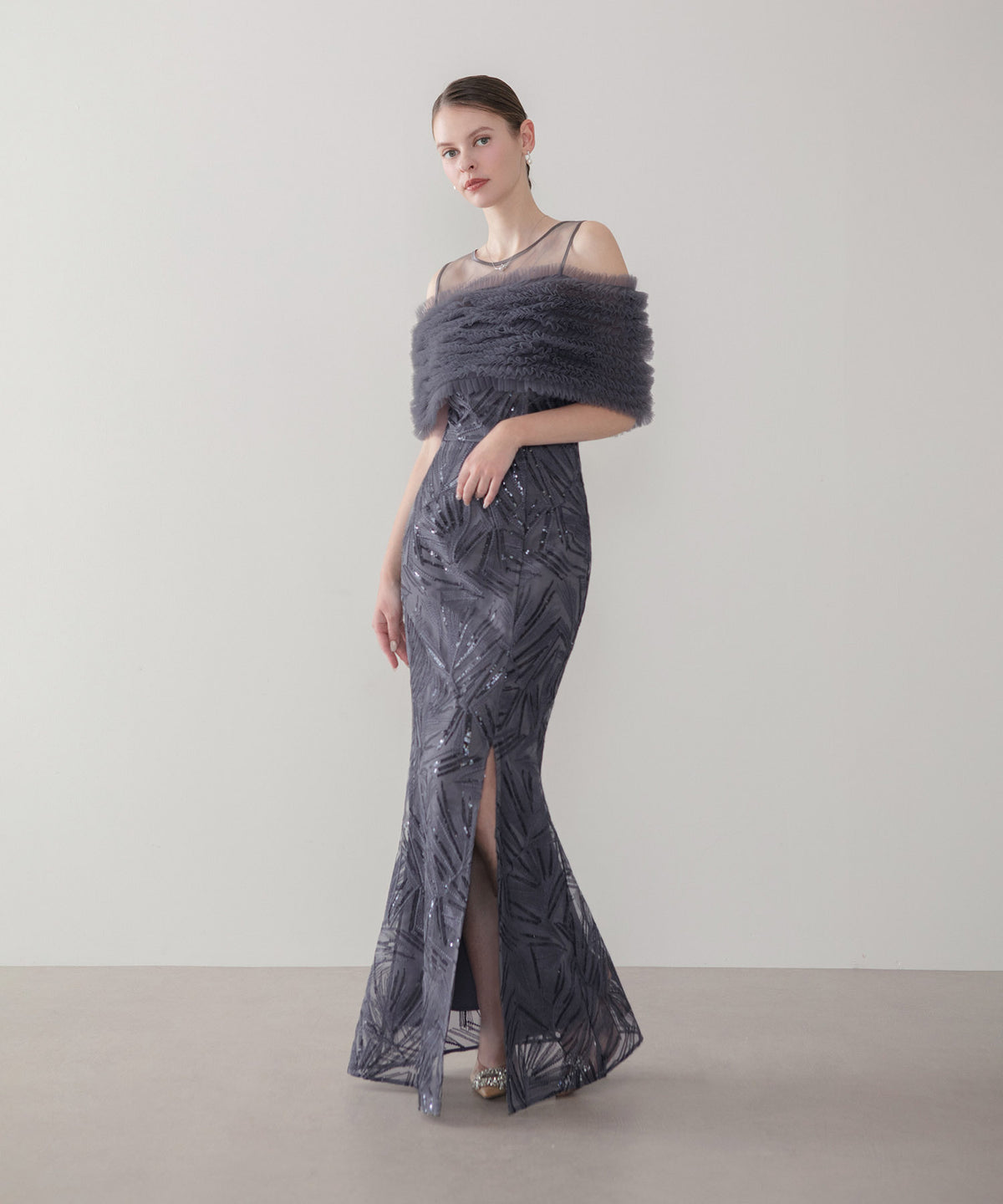 LEJA LUXE】チュールフリルスパンコールスリットマーメイドドレス