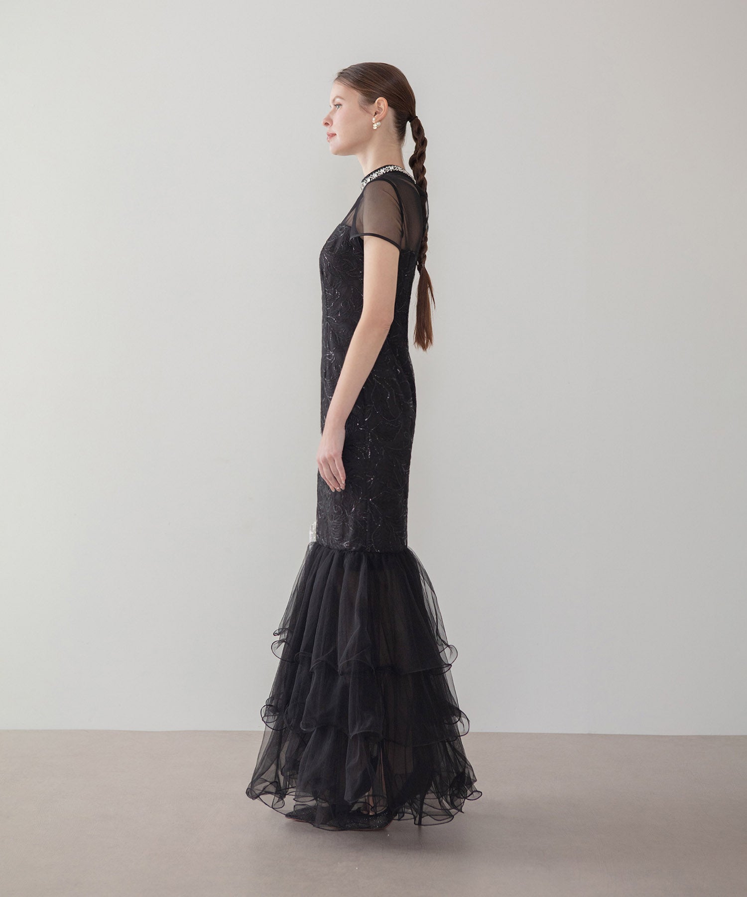 【LEJA LUXE】ネックビジュースパンコールシアーティアードマーメイドドレス