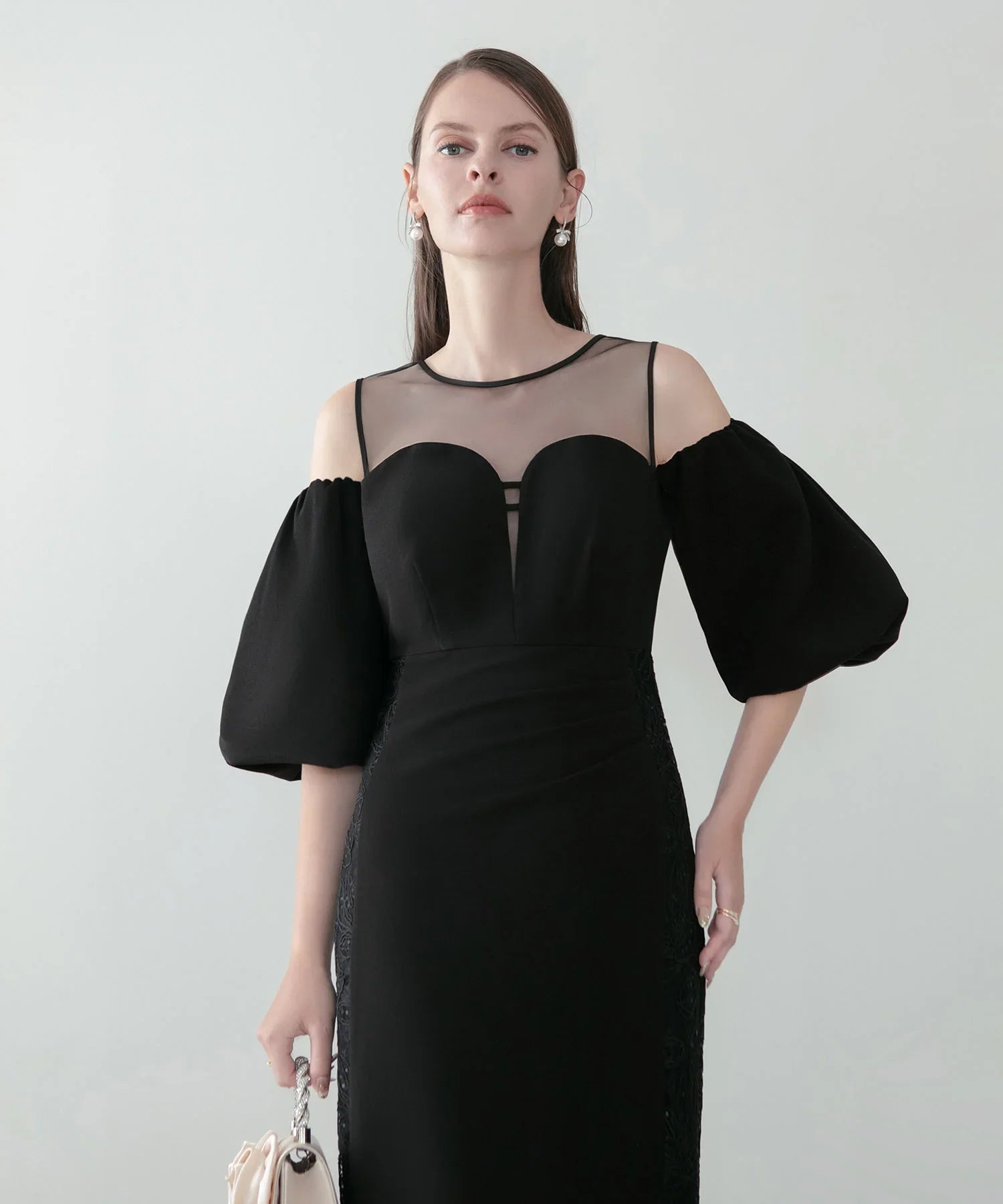 【LEJA LUXE】サイドレースシアーデコルテパフスリーブスリットドレス
