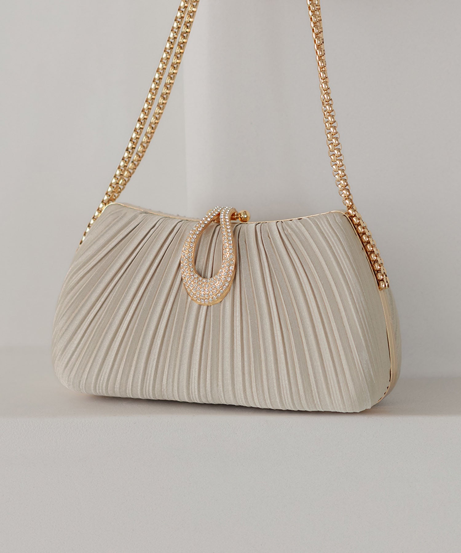 【当日発送】2WAYプリーツビジューゴールドチェーンバッグ