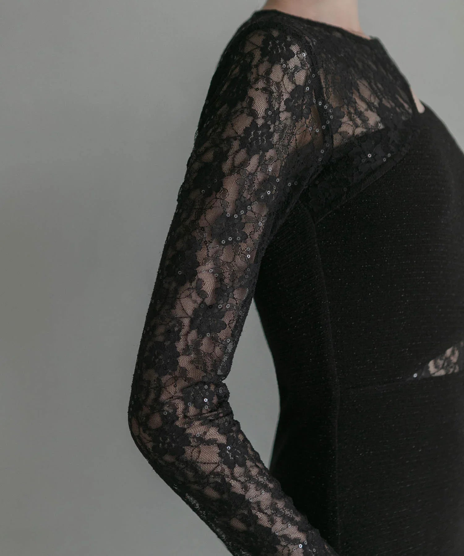 【LEJA LUXE】アシンメトリーレーススリムフィットIラインドレス