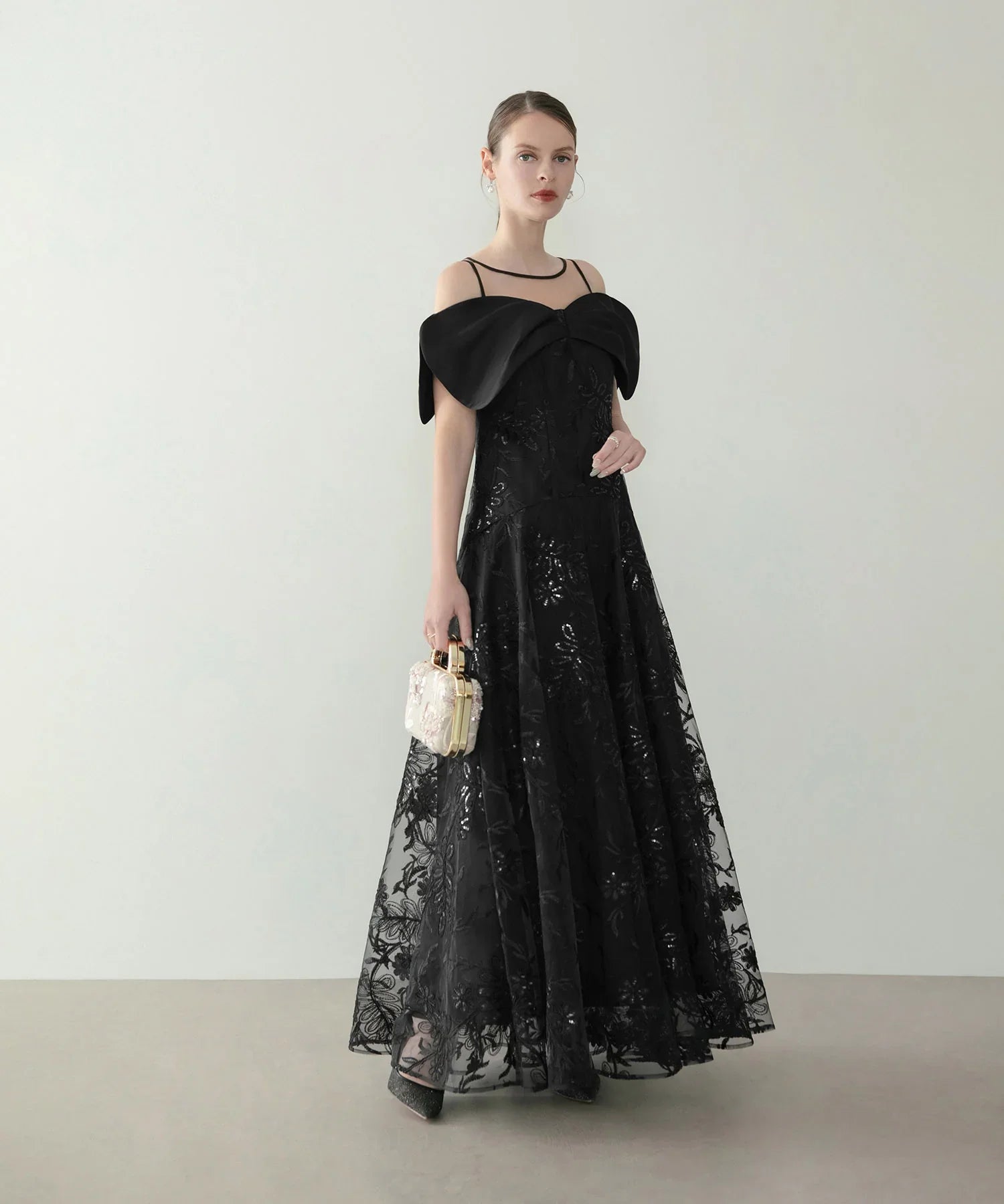 【LEJA LUXE】ビッグリボンモチーフオフショルダースパンコールドレス