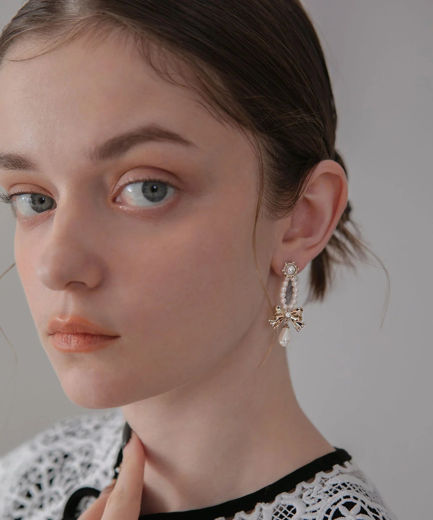 【当日発送】ゴールドリボンモチーフパールピアス