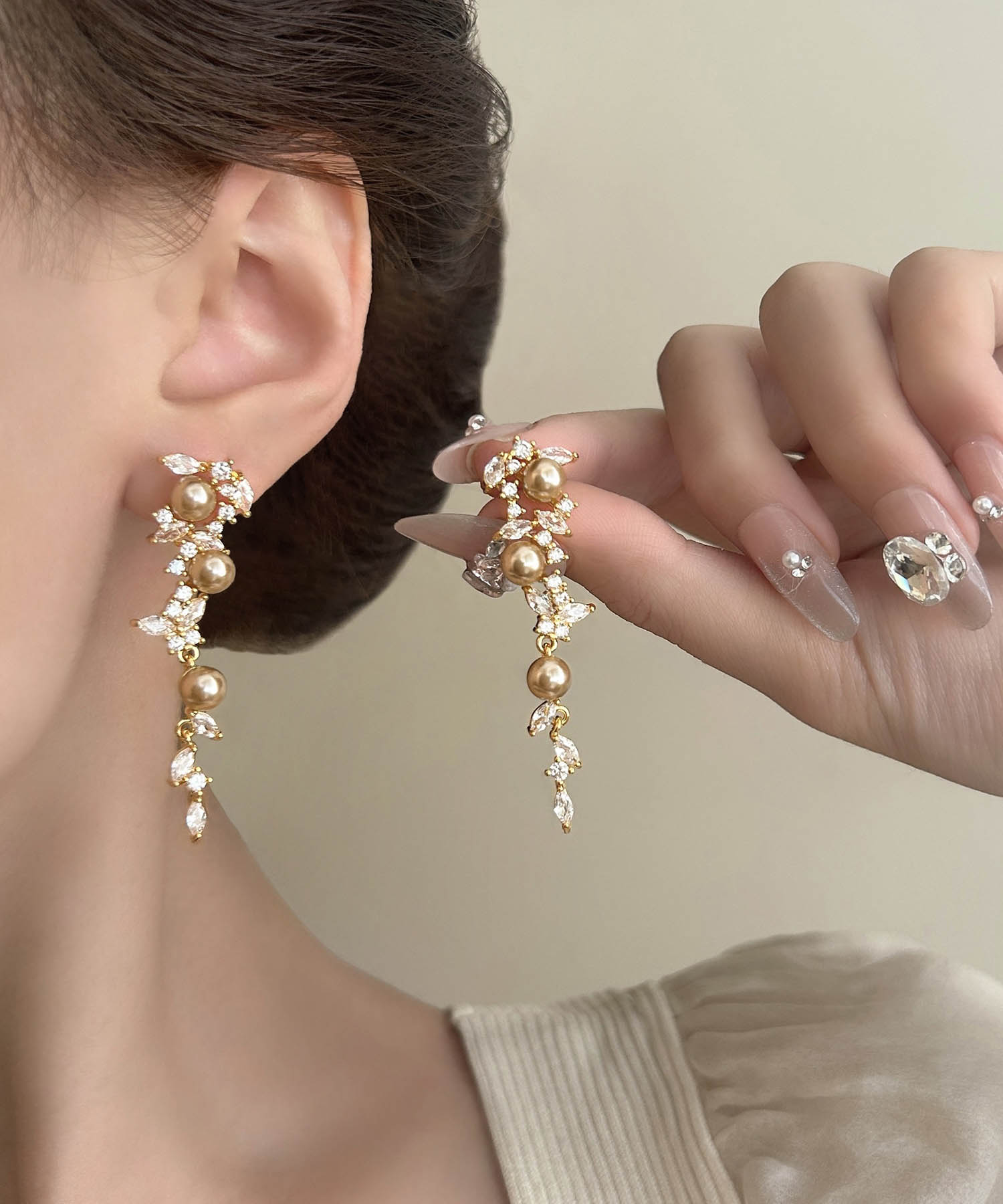 【当日発送】マーキスビジューゴールドパールスウィングピアス