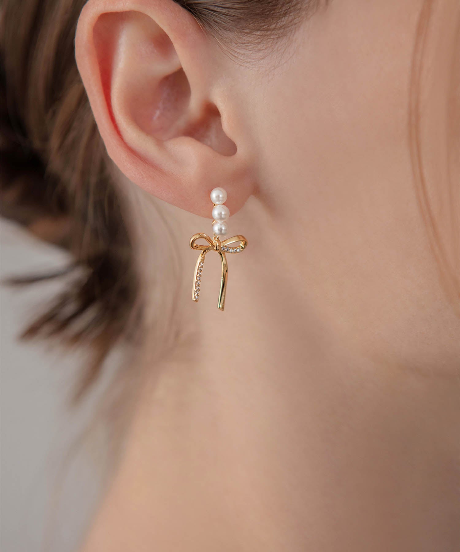 【当日発送】ドロップパールリボンピアス