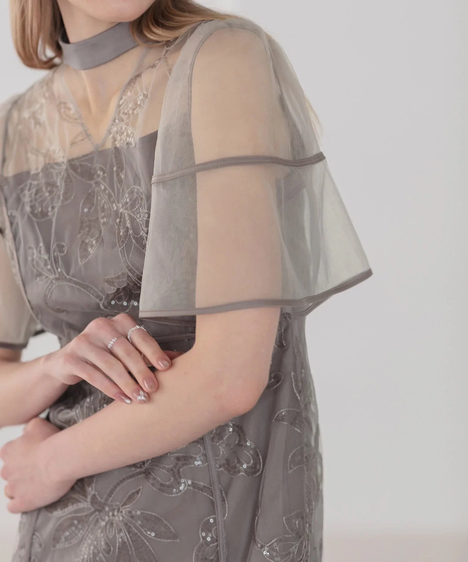 【当日発送】スパンコールフラワーIラインワンピースドレス