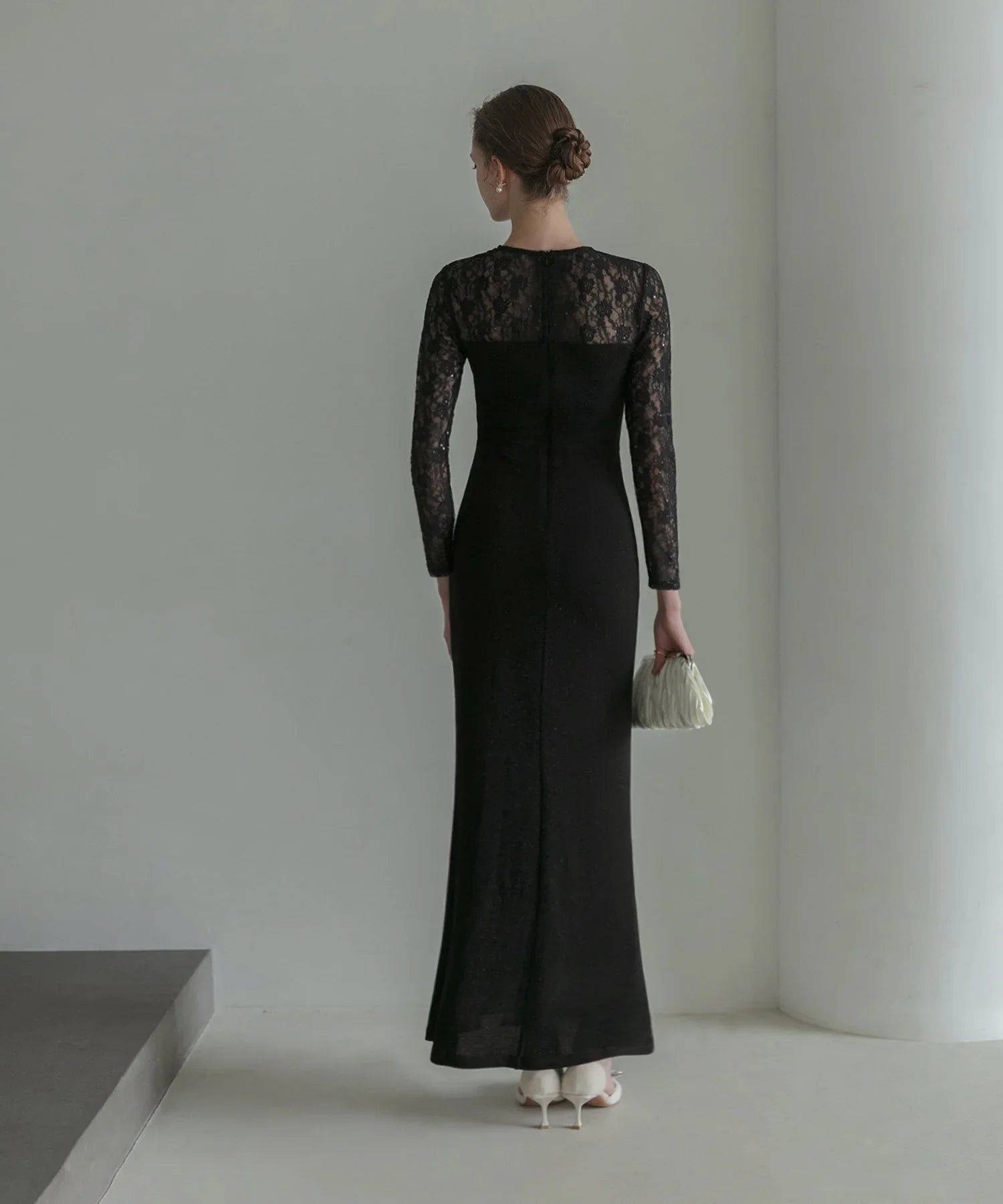 【LEJA LUXE】アシンメトリーレーススリムフィットIラインドレス