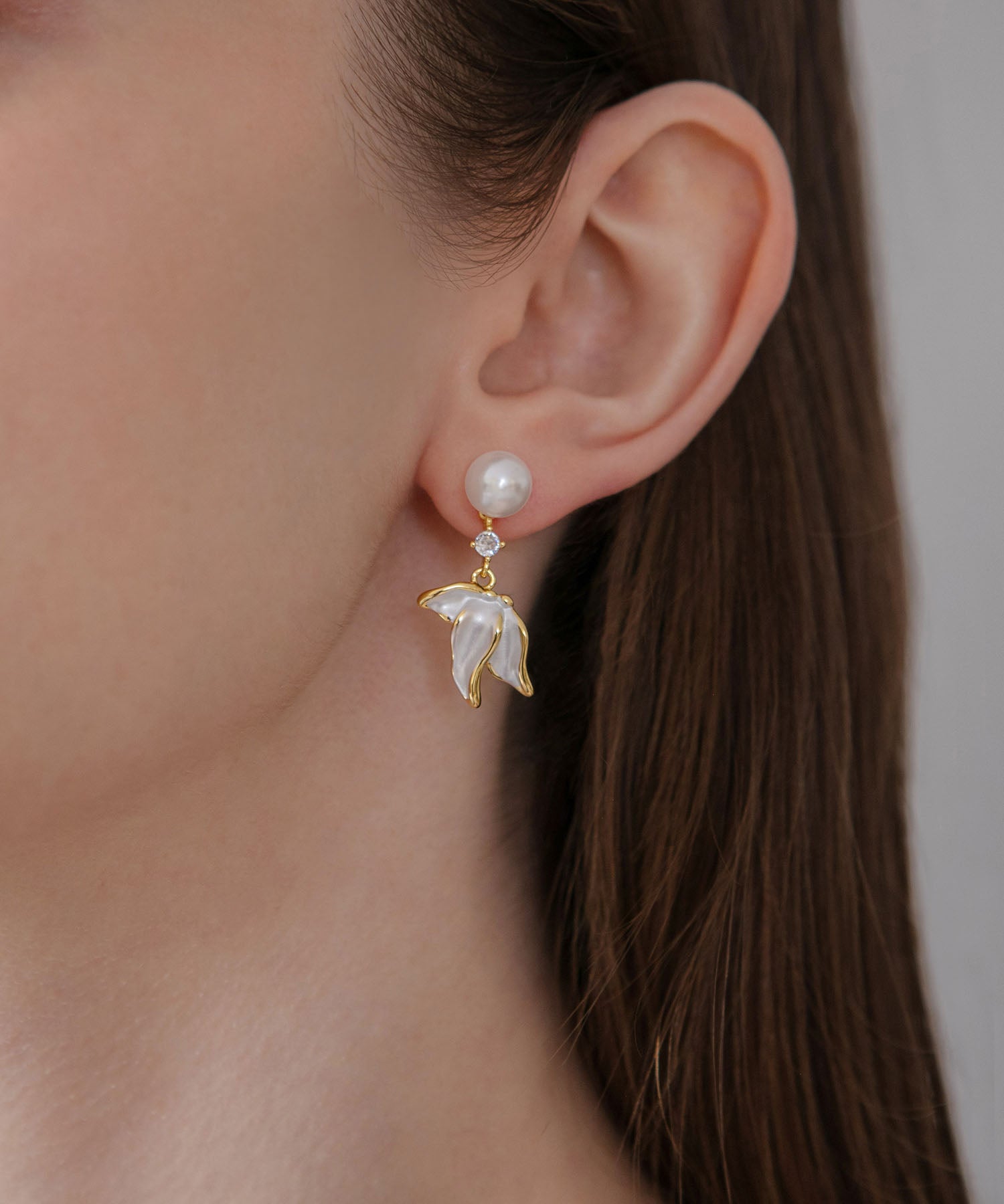 【当日発送】フラワードロップパールピアス